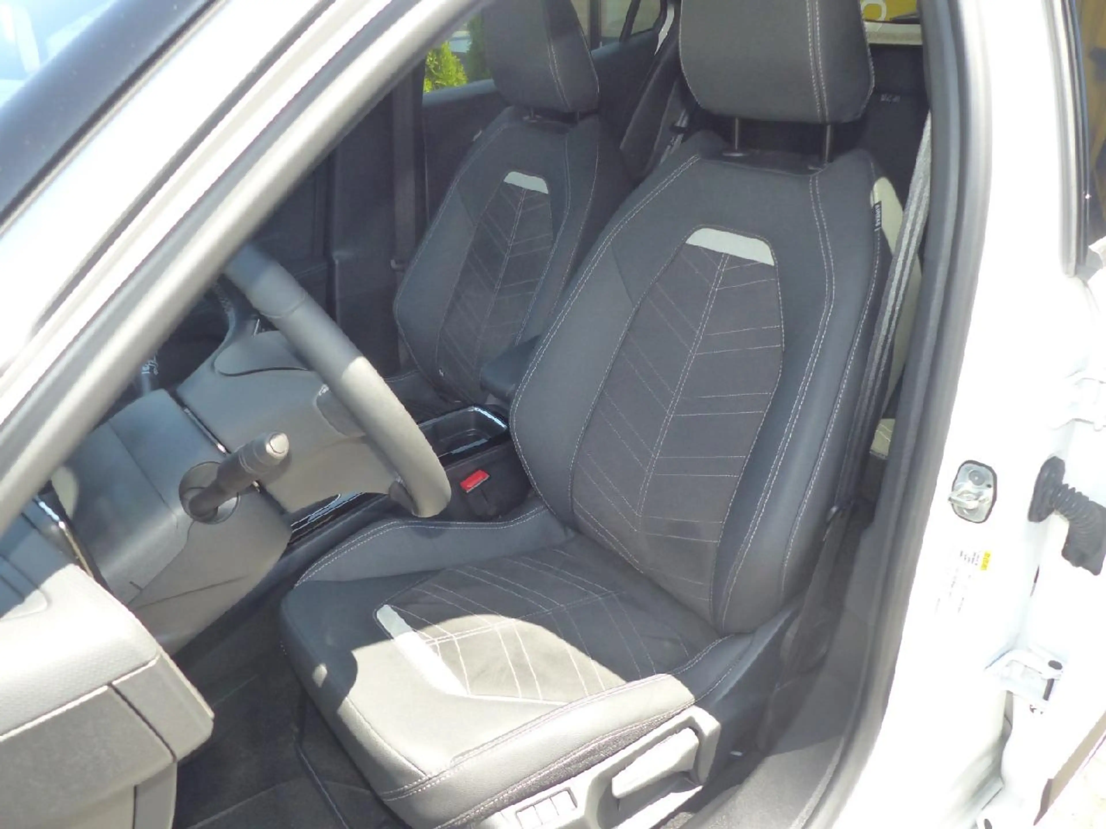 Opel Mokka Ultimate — photo 8
