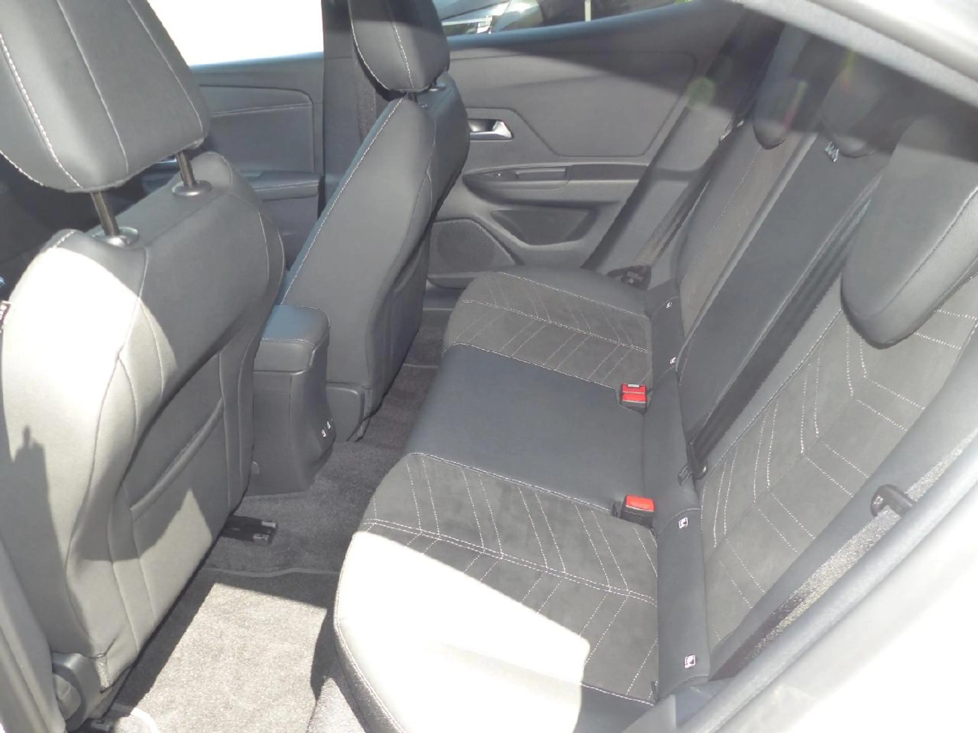Opel Mokka Ultimate — photo 6