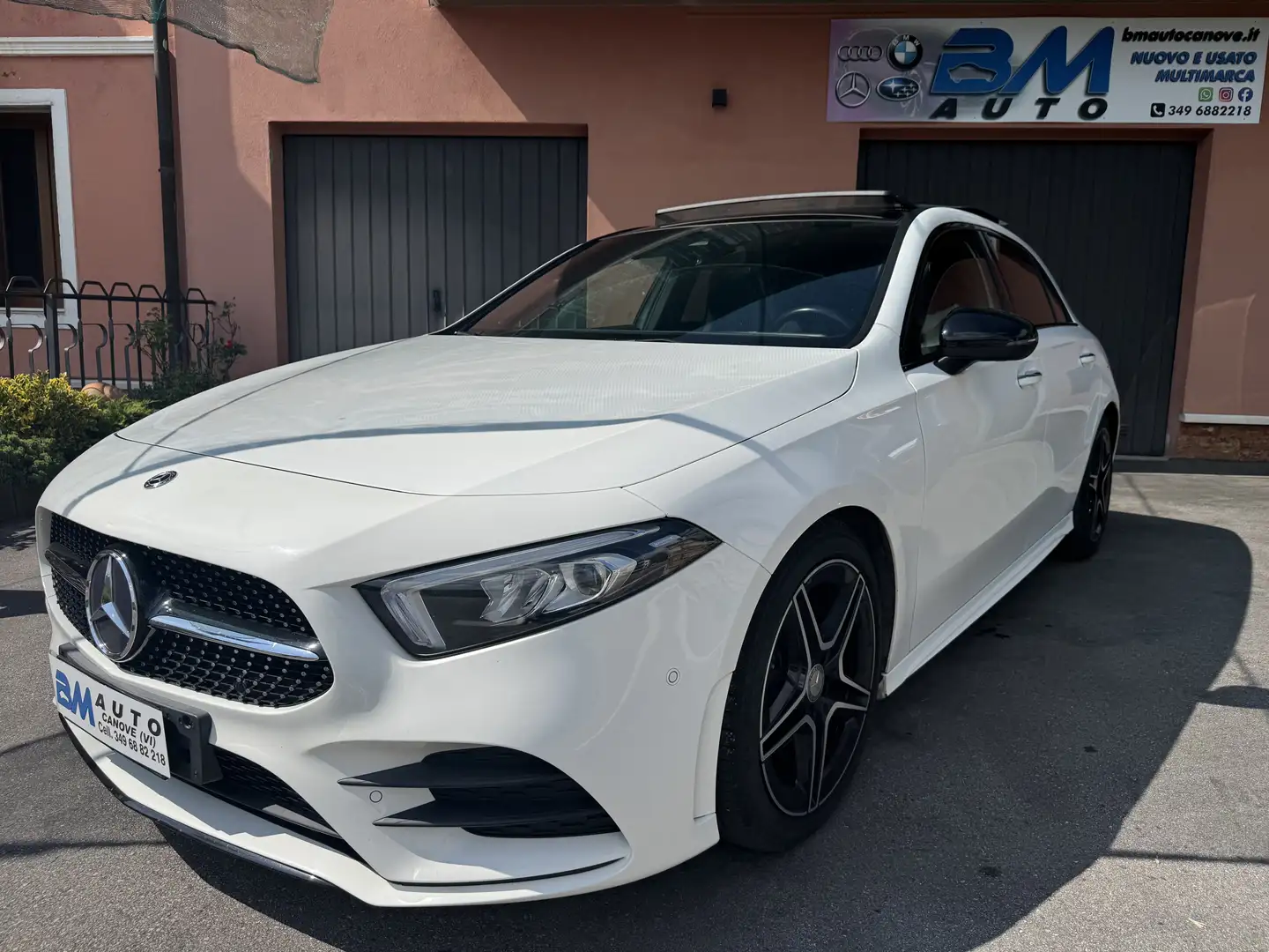 Mercedes-Benz A 200 Premium auto AMG - 2