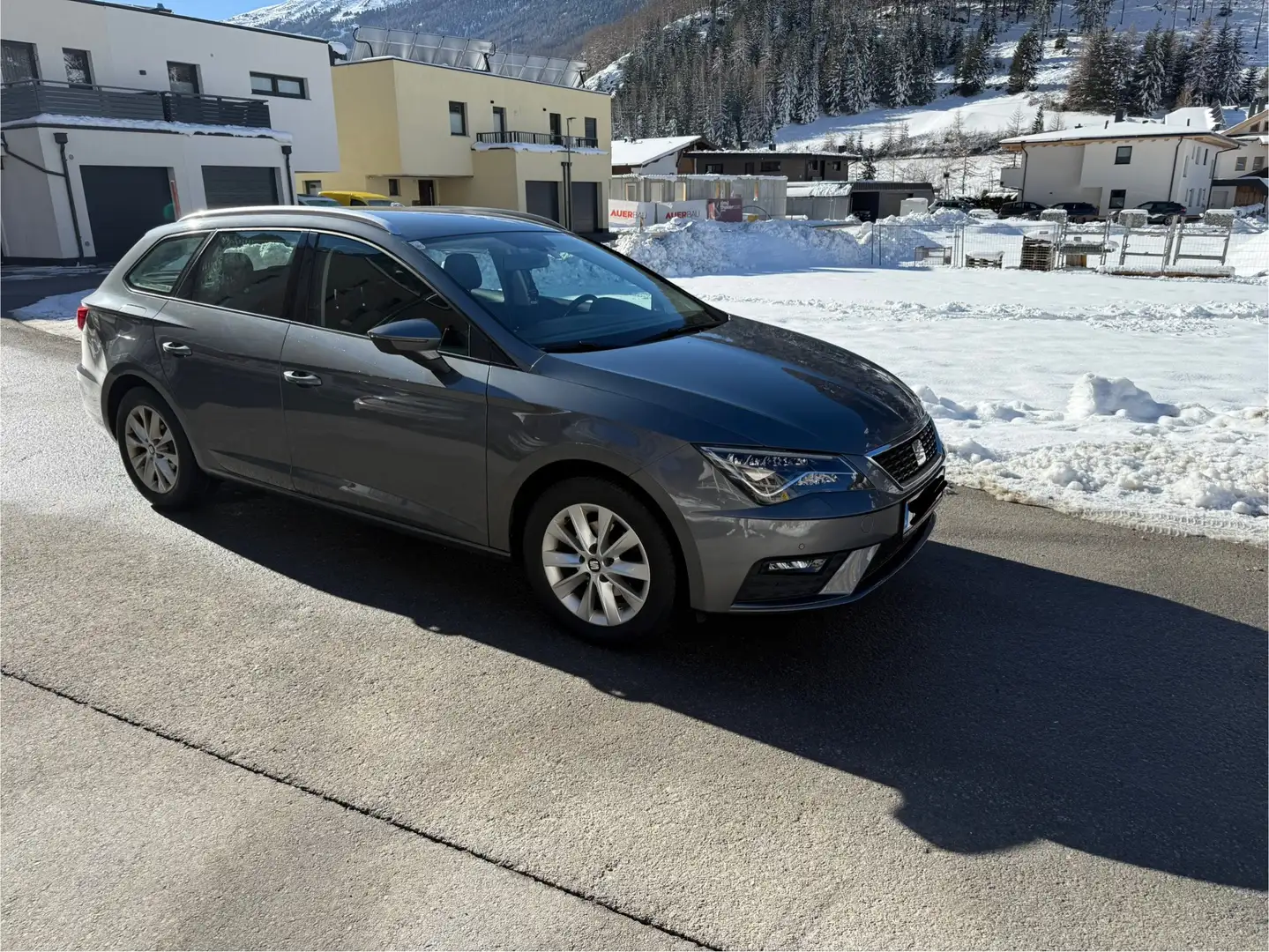 SEAT Leon ST Style 1,2 TSI Grau - 2