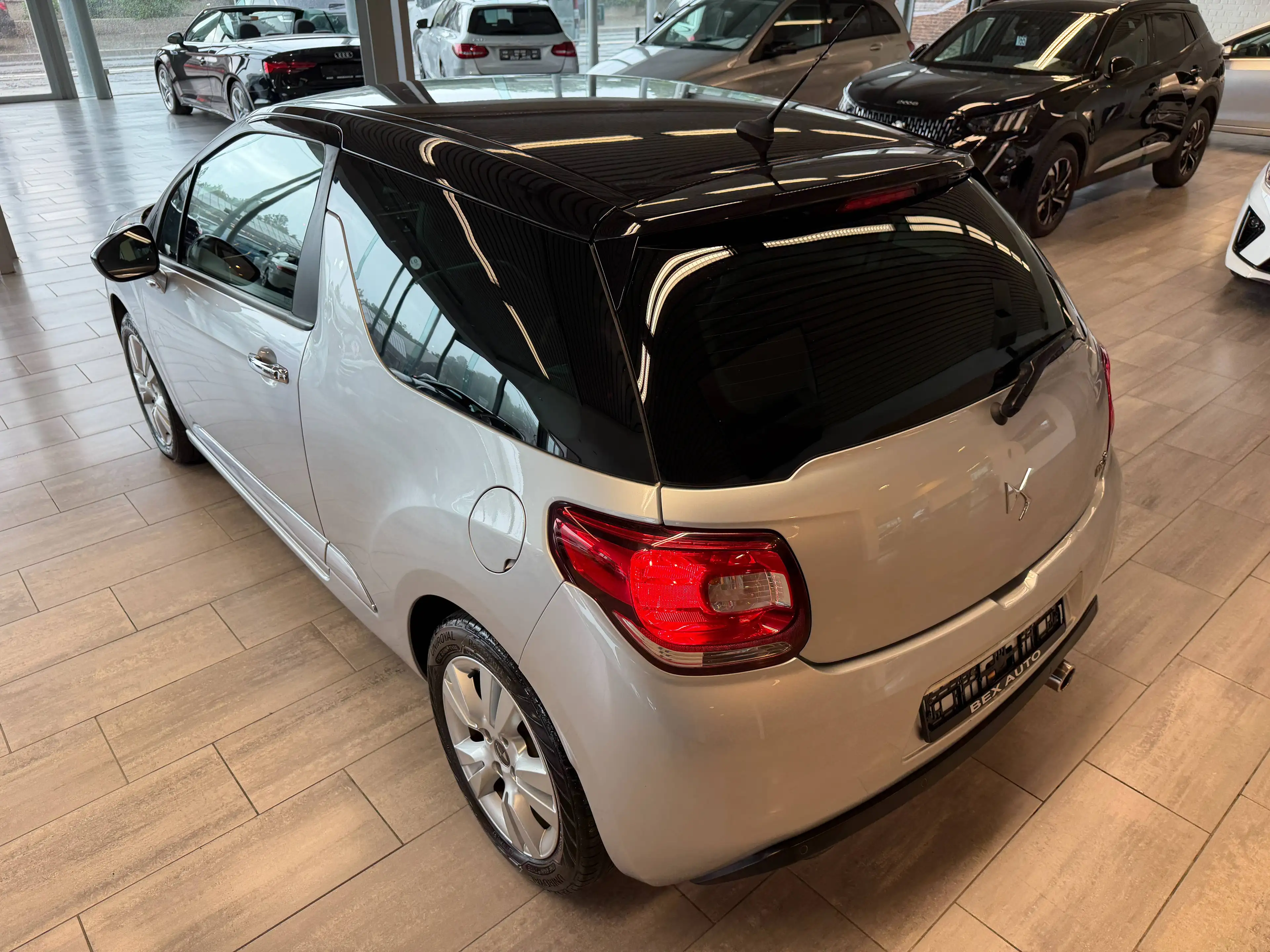 Citroen DS3 DS3 1.6 BlueHDi*1ERPROP*GARANTIE12MOIS*CLIM* — photo 7