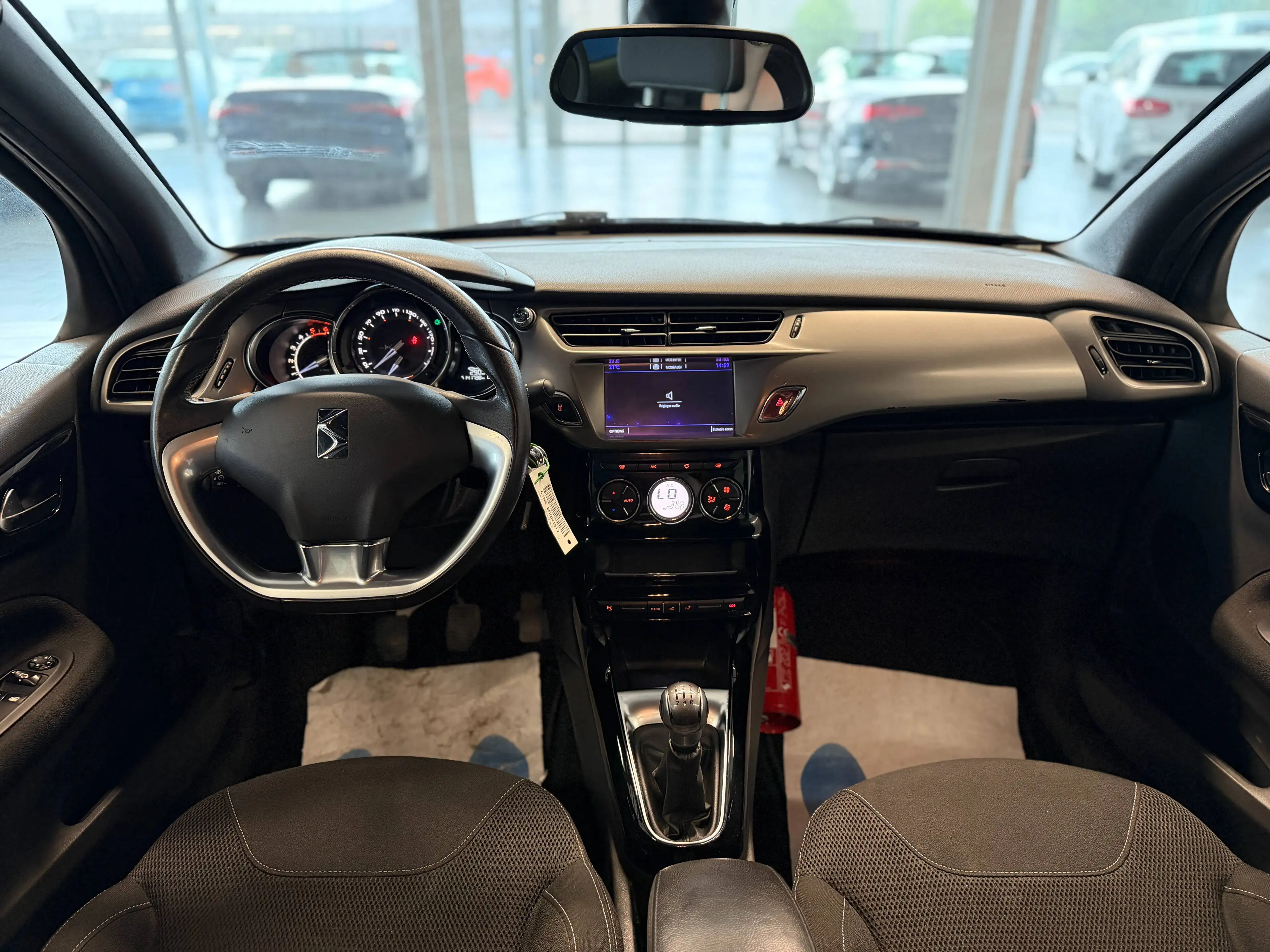 Citroen DS3 DS3 1.6 BlueHDi*1ERPROP*GARANTIE12MOIS*CLIM* — photo 15