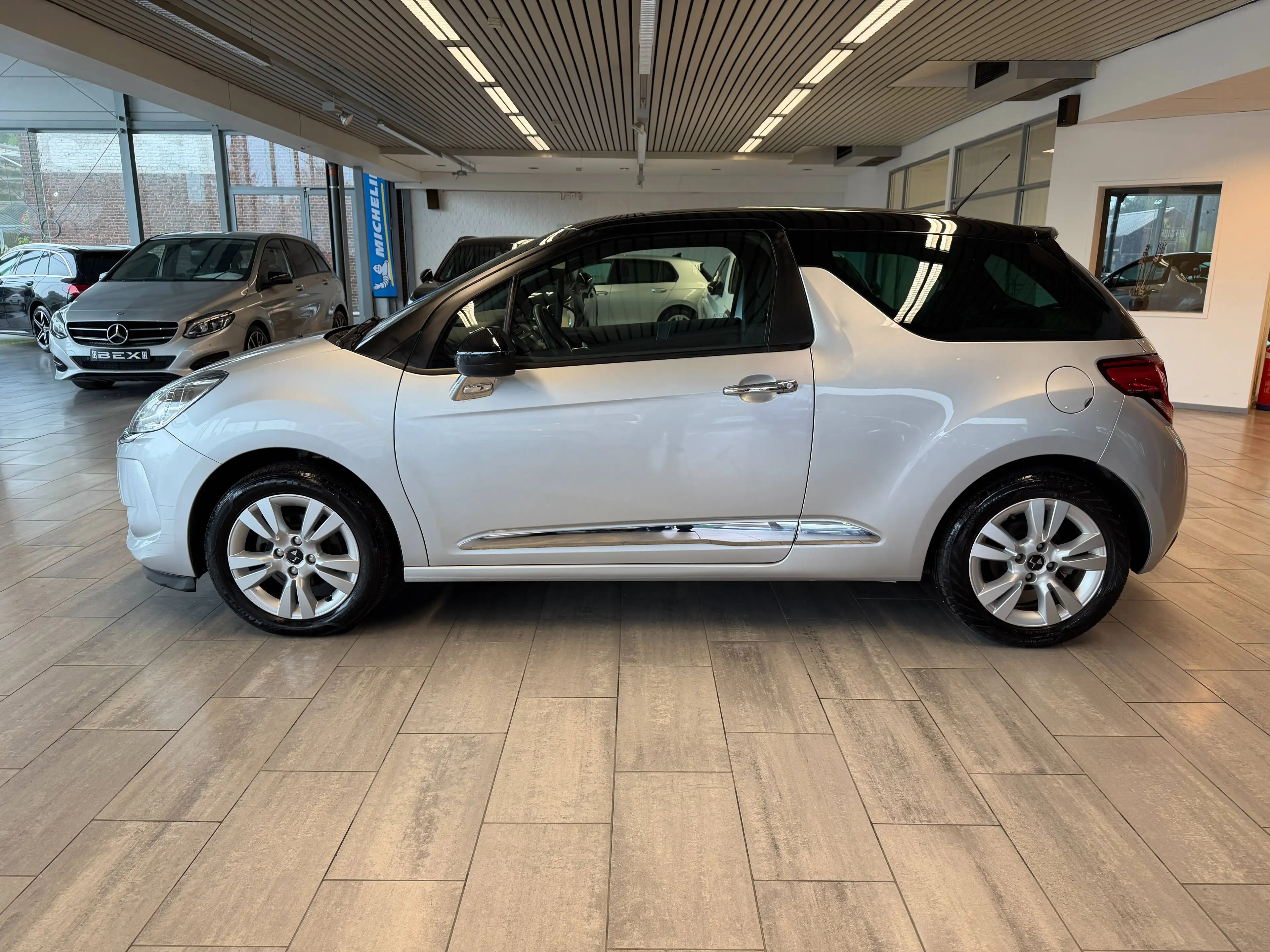Citroen DS3 DS3 1.6 BlueHDi*1ERPROP*GARANTIE12MOIS*CLIM* — photo 4
