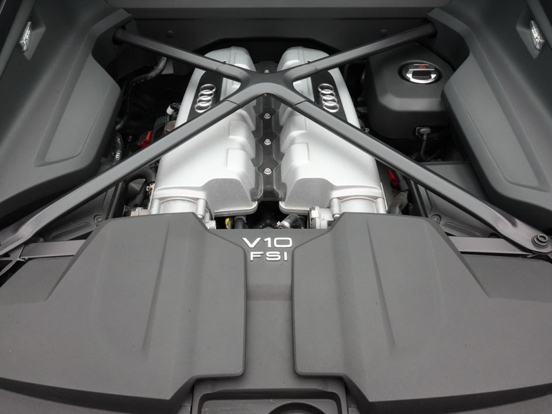 Audi R8 Coupe performance KAM NAVI VIRT LEDER SHZ — photo 12