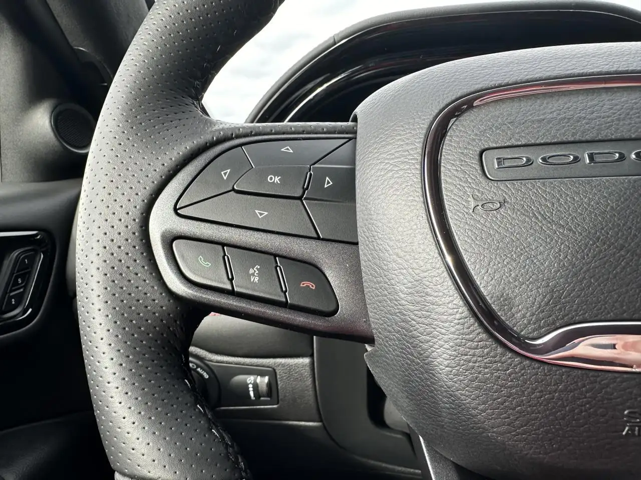 Dodge Durango 2024 — фото 15