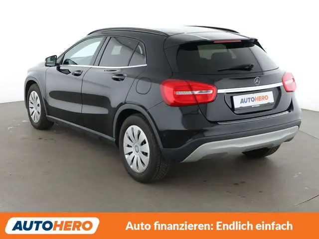 Mercedes-Benz Gla view 4