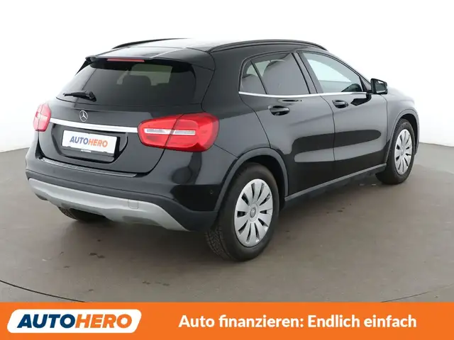Mercedes-Benz Gla view 6