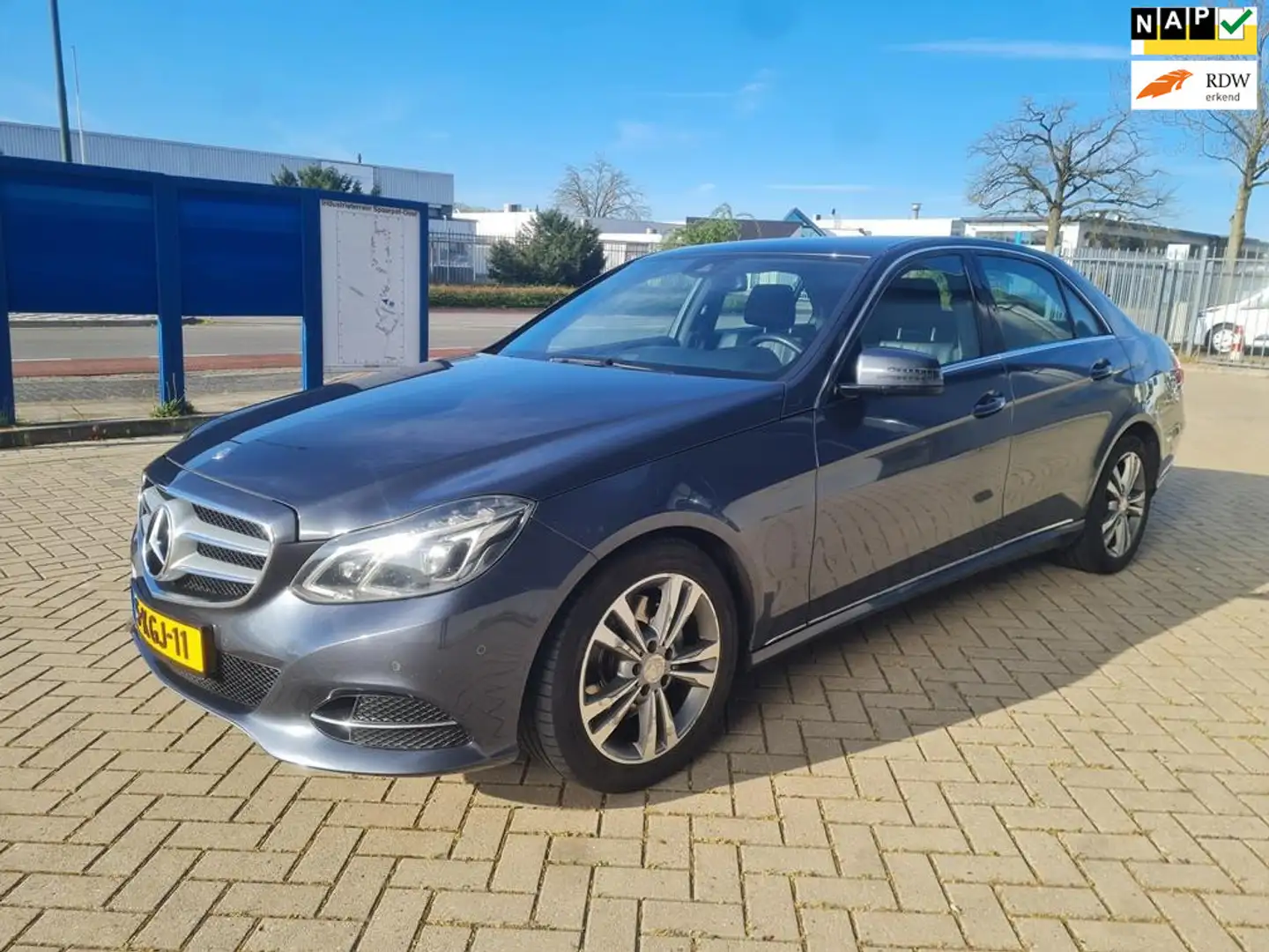 Mercedes-Benz E 350 BlueTEC Prestige Avantgarde Gris - 1