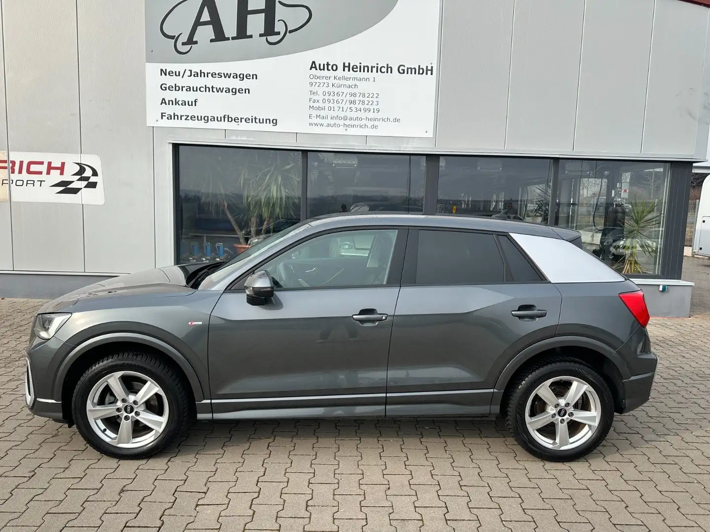Audi Q2 35 TFSI S-tronic S line Navi/LED/SHZ Gris - 2