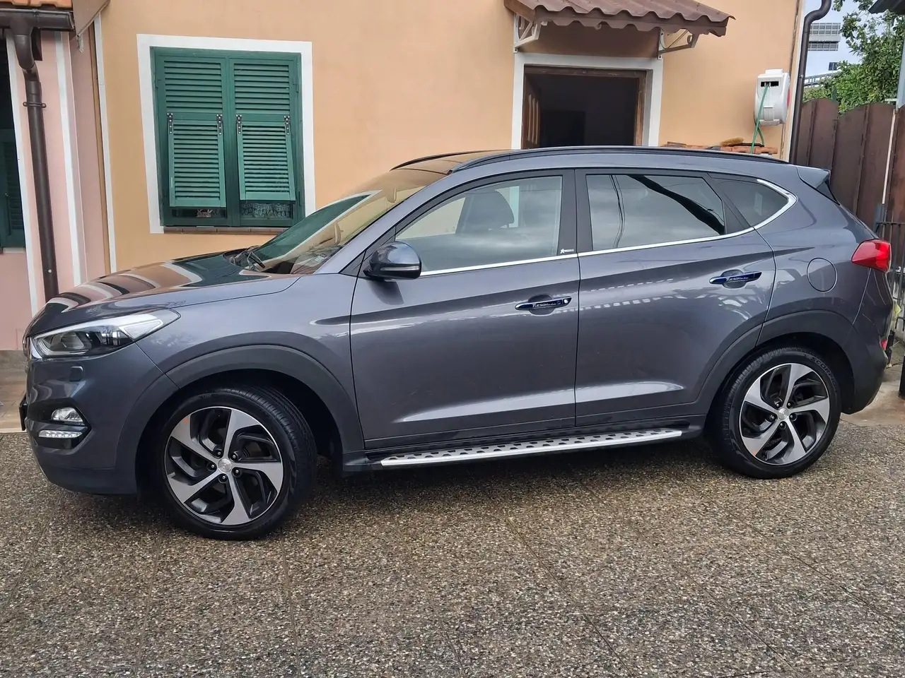 Hyundai TUCSON