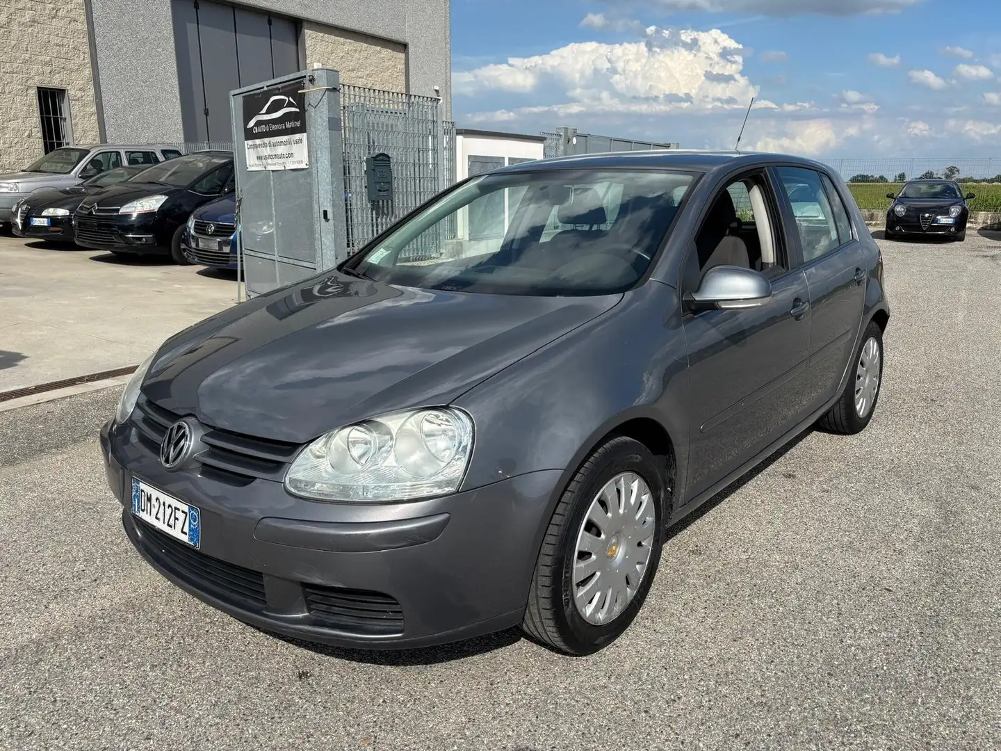 Volkswagen Golf Golf 1.9 TDI DPF 5p. Comfortline Grigio - 1