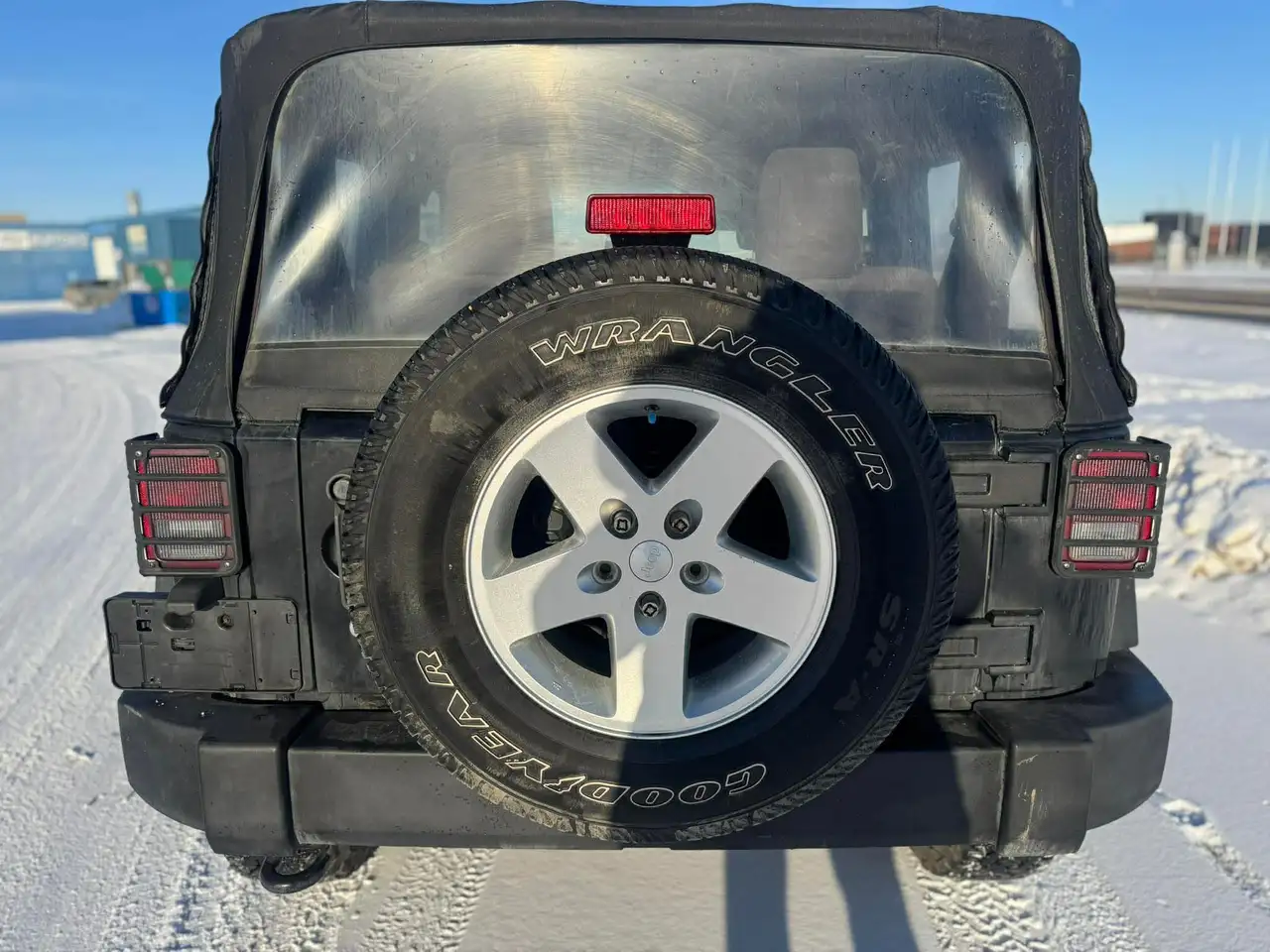 Jeep Wrangler снимка Jeep Wrangler