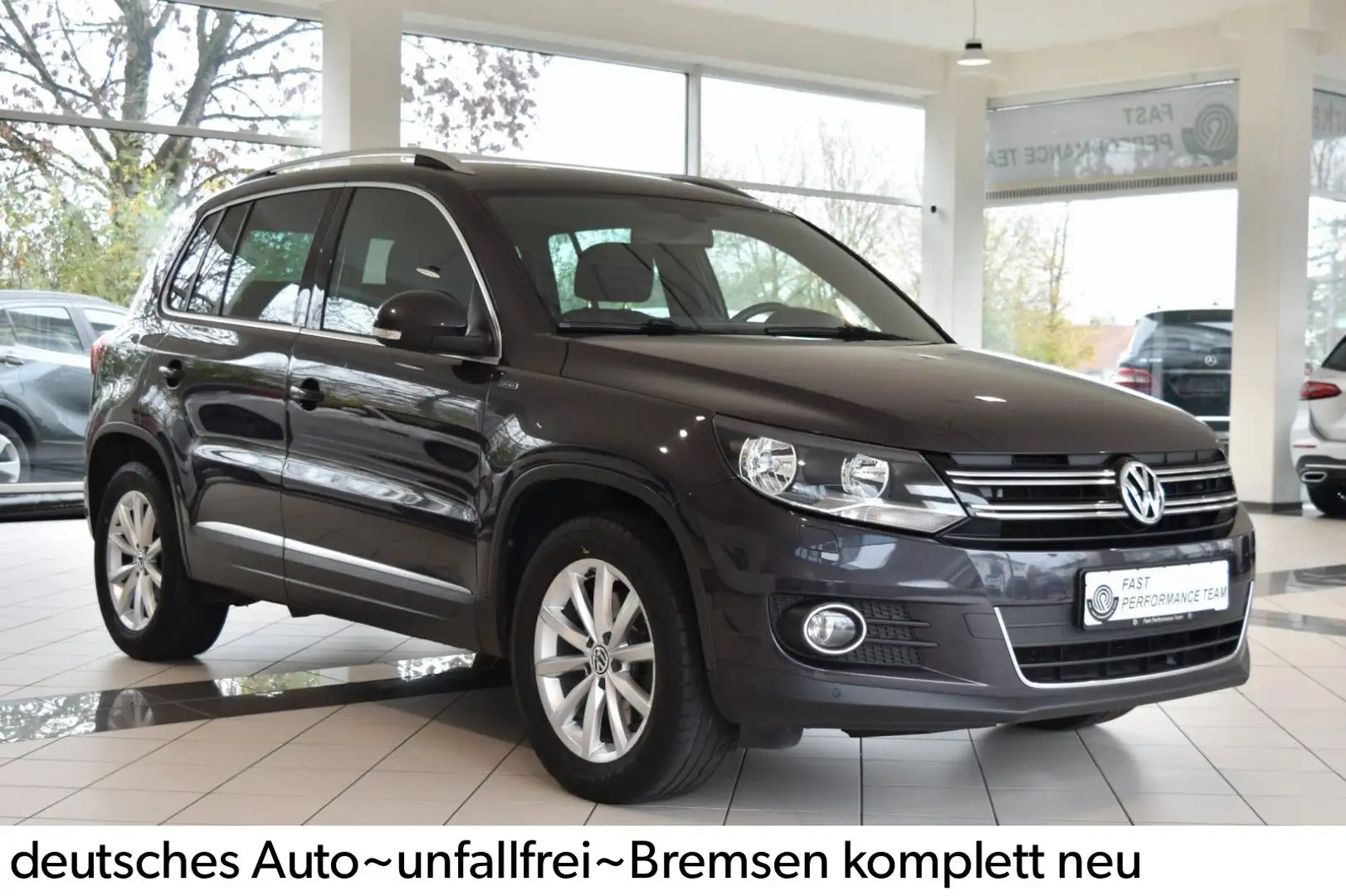 Volkswagen Tiguan 1.4 TSI Lounge Sport & Style~Kamera~Navi Grau - 2