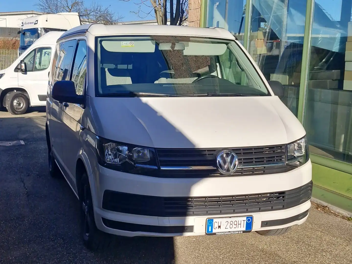 Volkswagen T6 California beach Bianco - 2