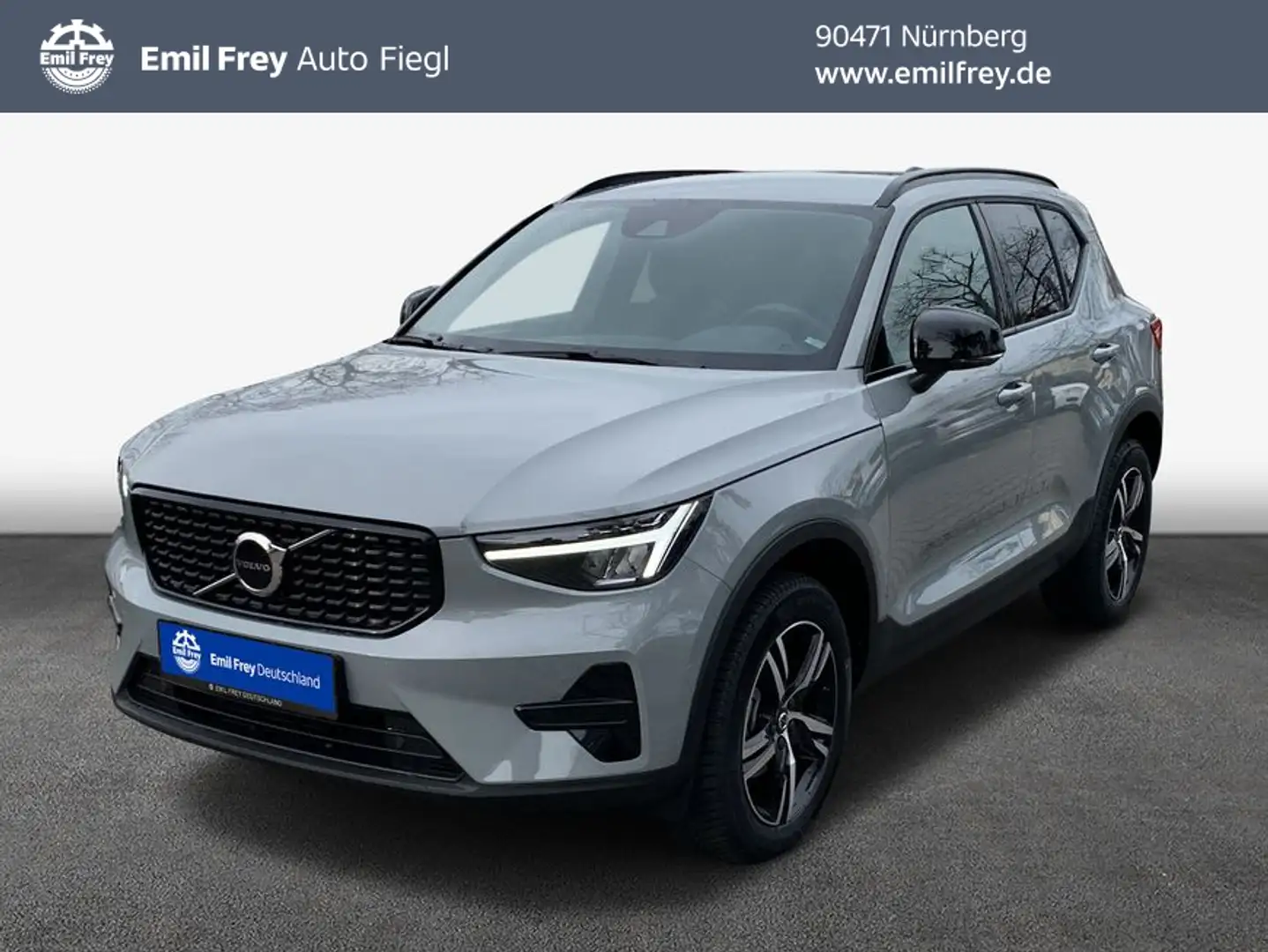 Volvo XC40 XC40 T2 Plus Dark Grau - 1