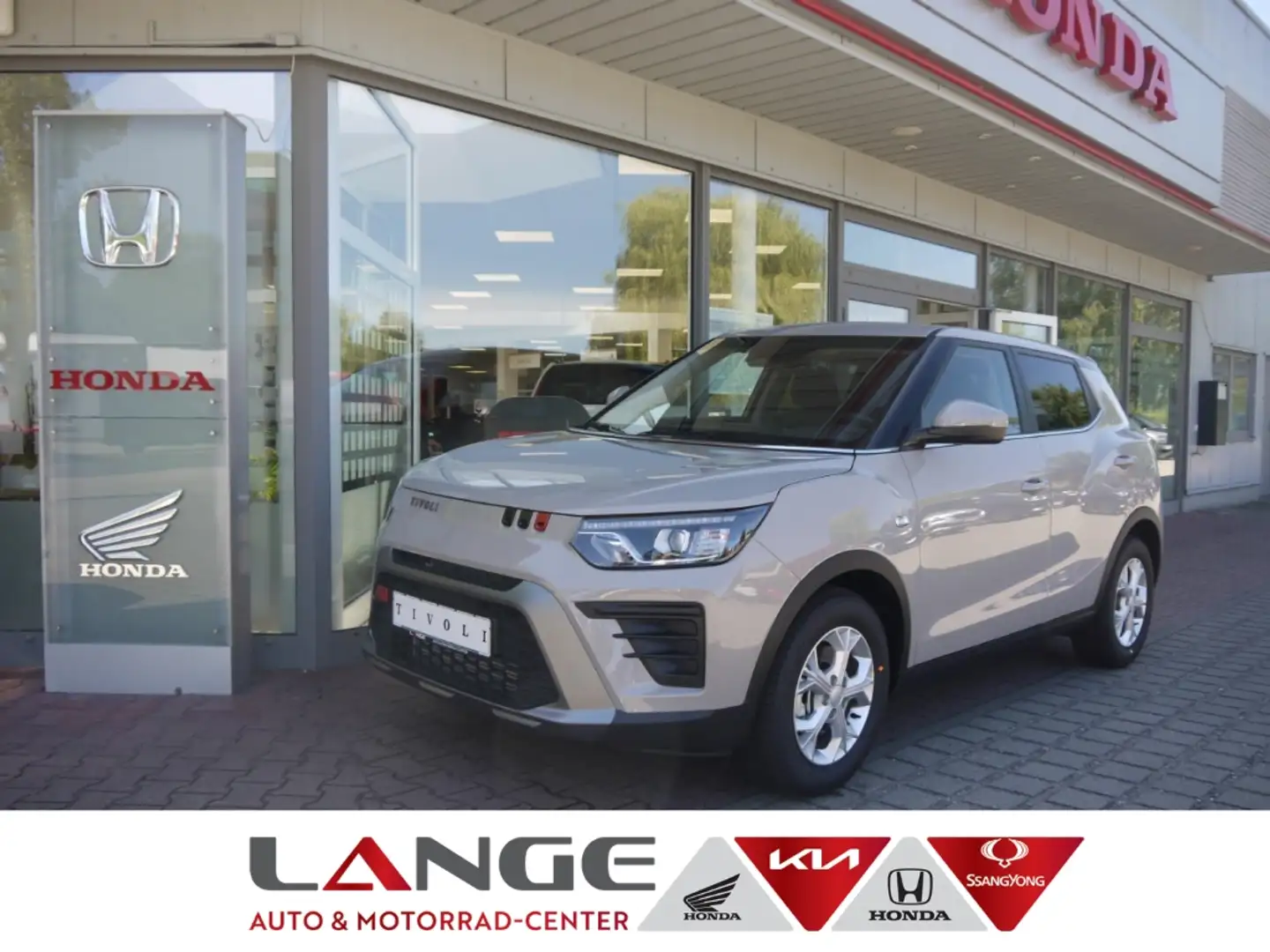 KGM Tivoli 1.5 T-GDi 120kW Nomad Automatik Beżowy - 1
