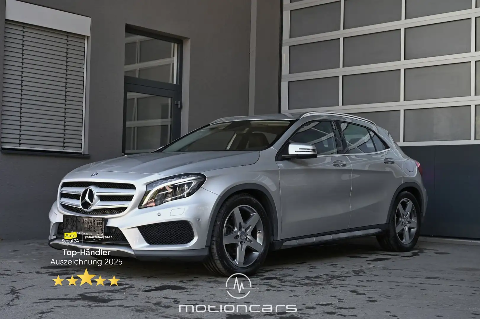 Mercedes-Benz GLA 250 4-Matic AMG Line Pickerl NEU Silber - 1