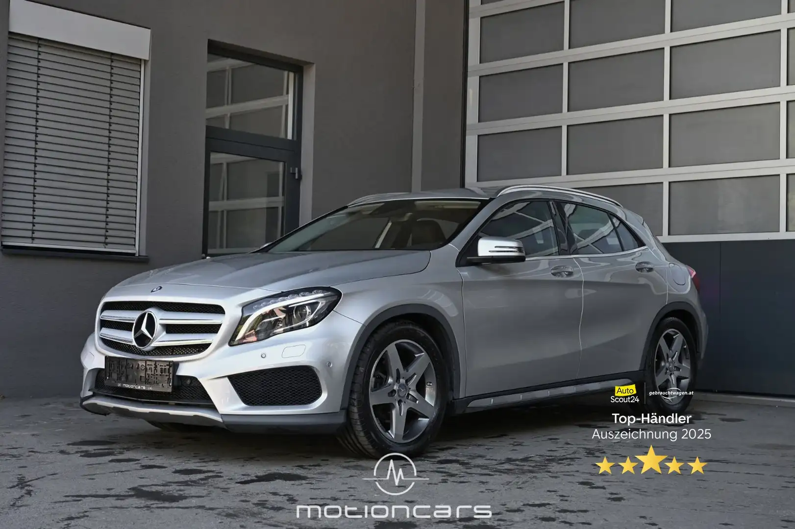 Mercedes-Benz GLA 250 4-Matic AMG Line Pickerl NEU Silber - 1