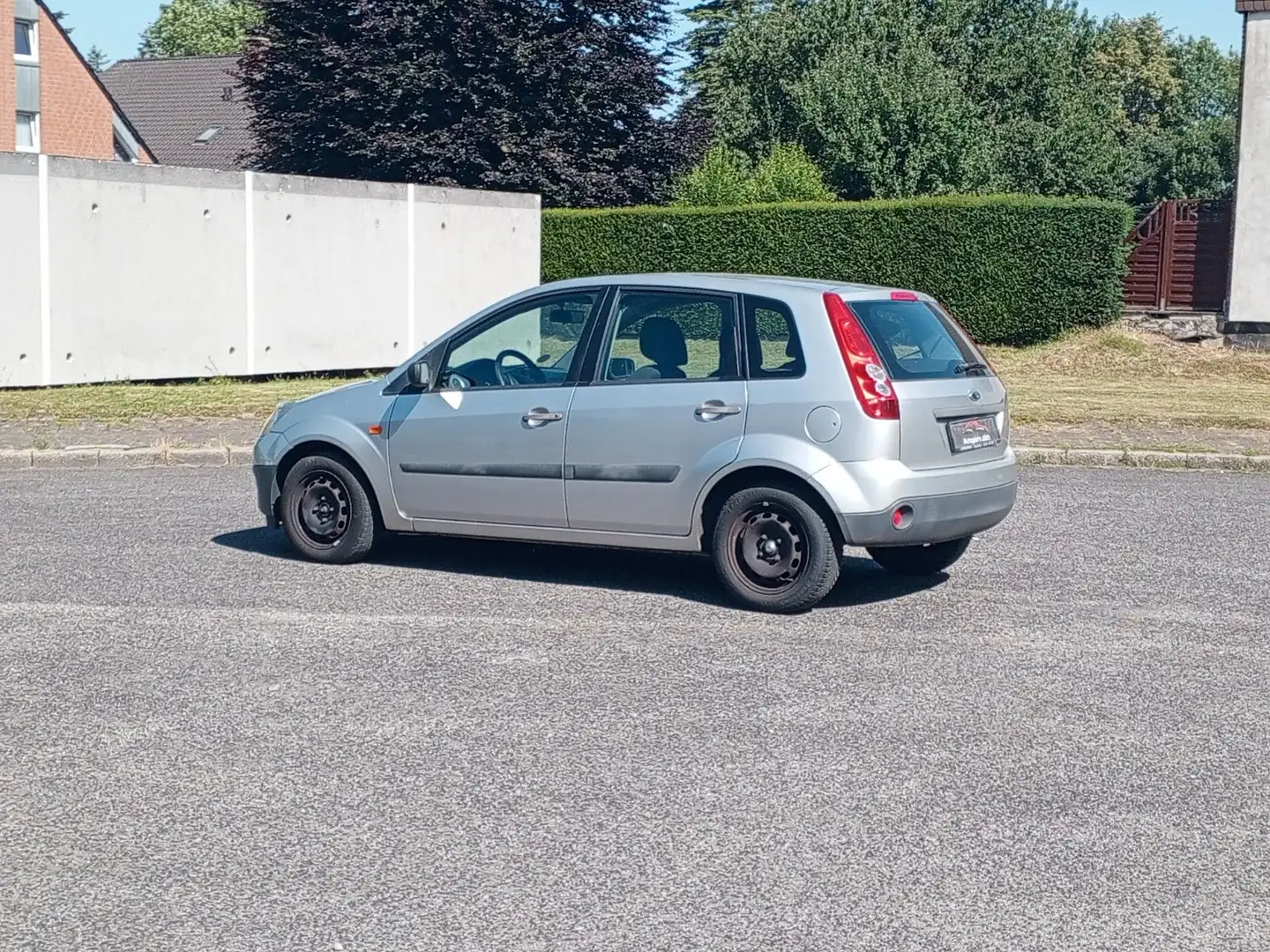 Ford Fiesta Ambiente *Kundenauftrag* Silber - 2