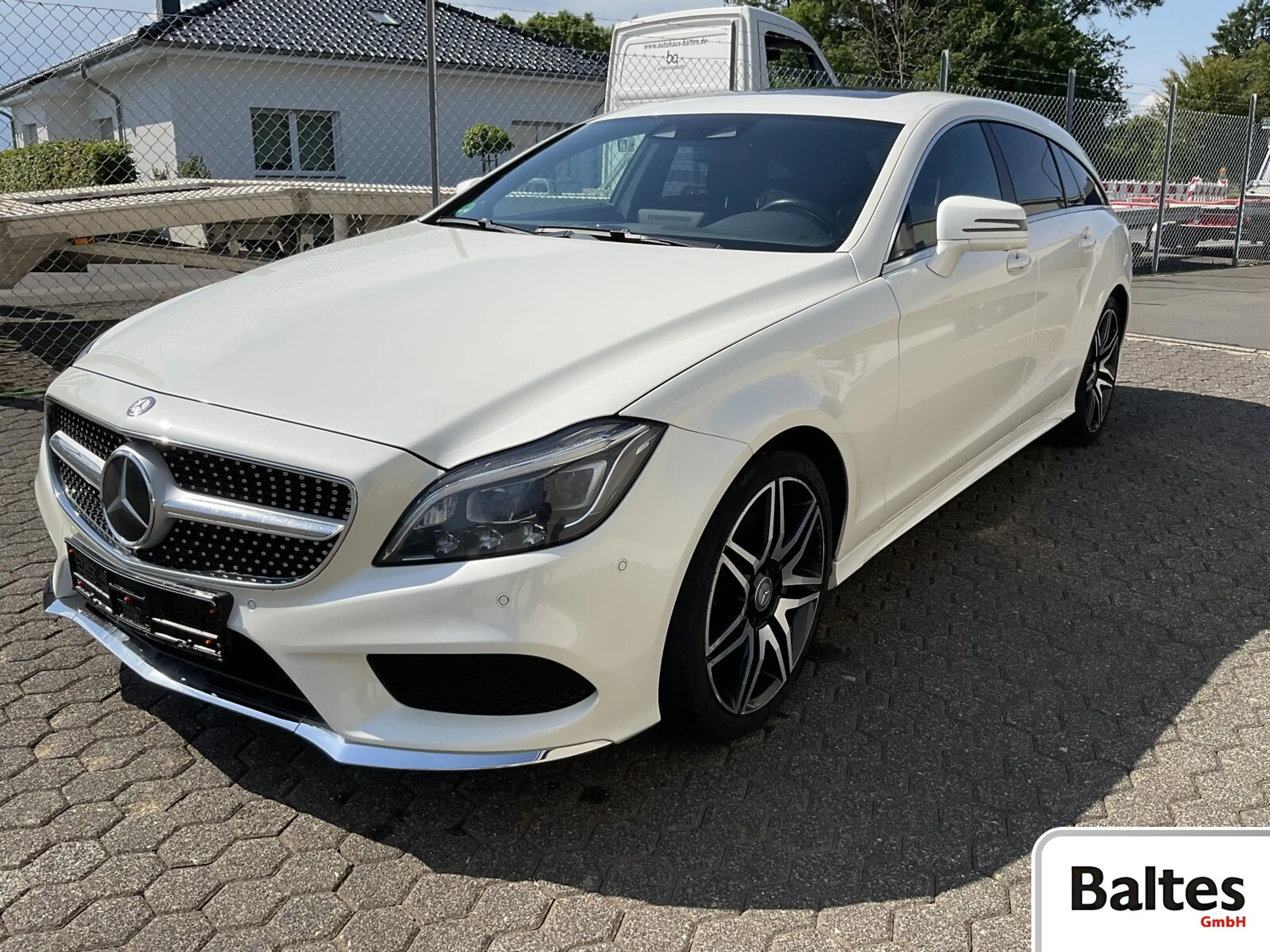 Mercedes-Benz CLS 350 CLS 350 Shooting Brake BlueTEC 4-M AMG Line/AHK — photo 2