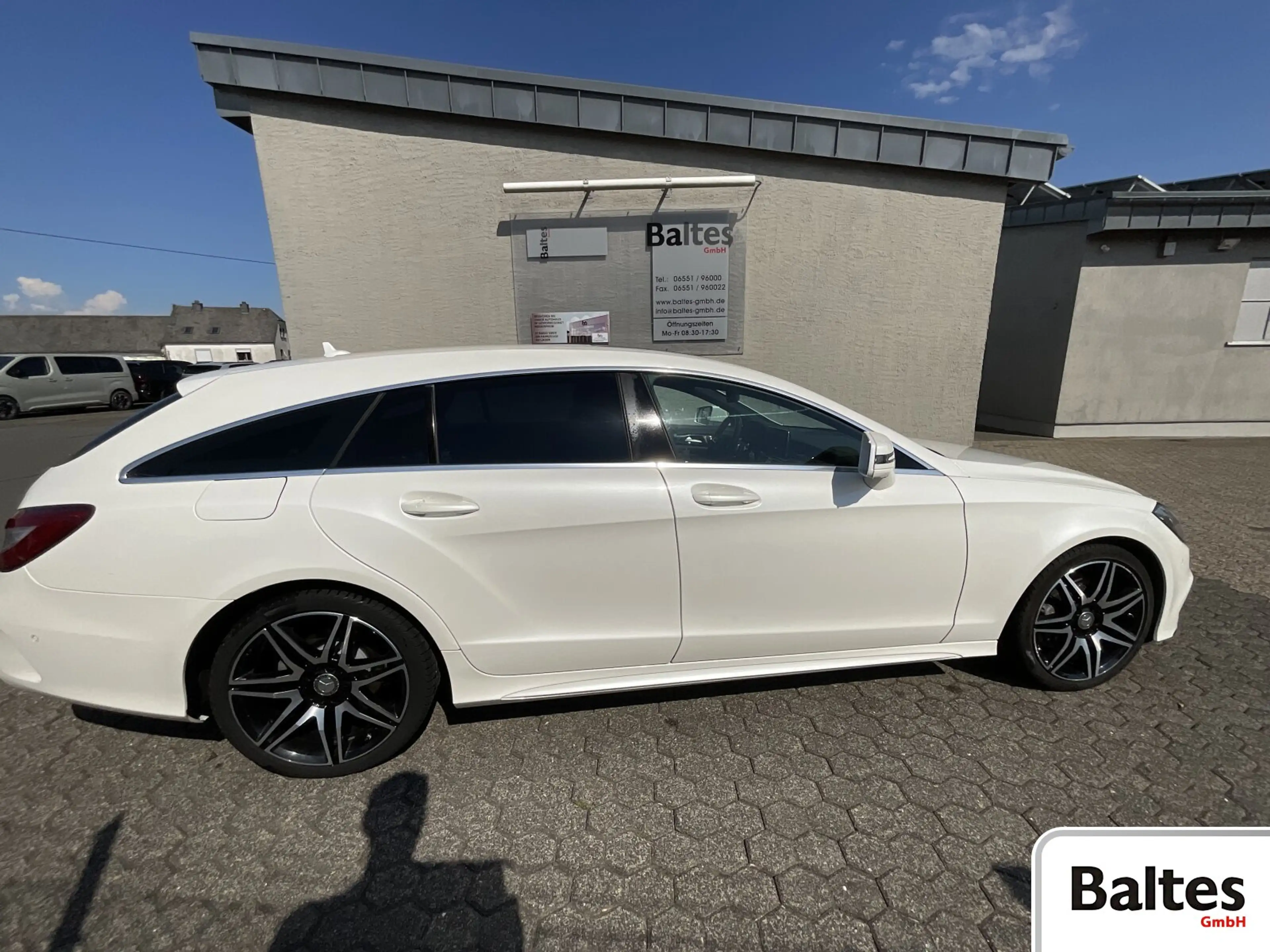 Mercedes-Benz CLS 350 CLS 350 Shooting Brake BlueTEC 4-M AMG Line/AHK — photo 7