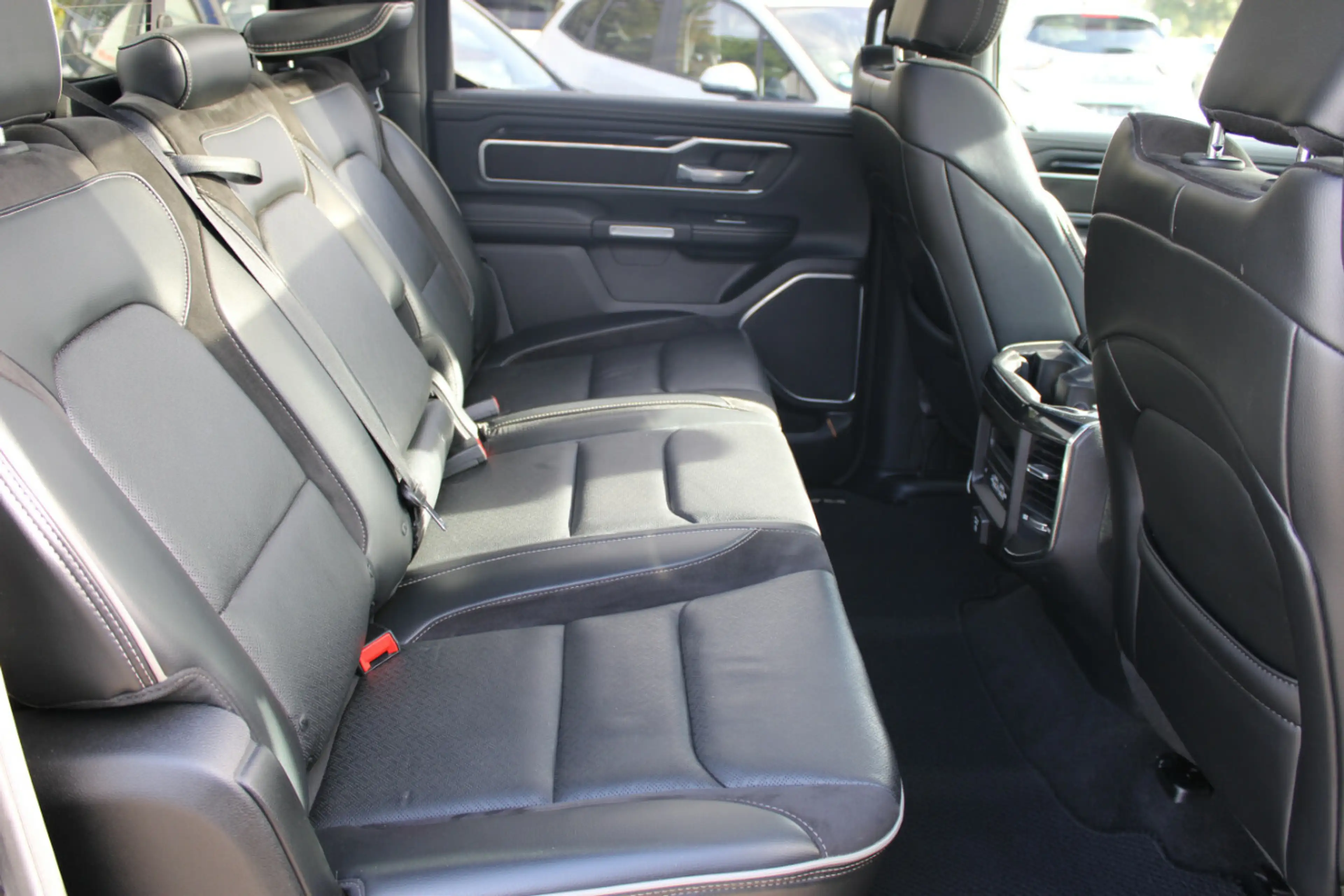 Dodge RAM 1500 LARAMIE *Deutsche Erstauslieferung* Leder - S — photo 7