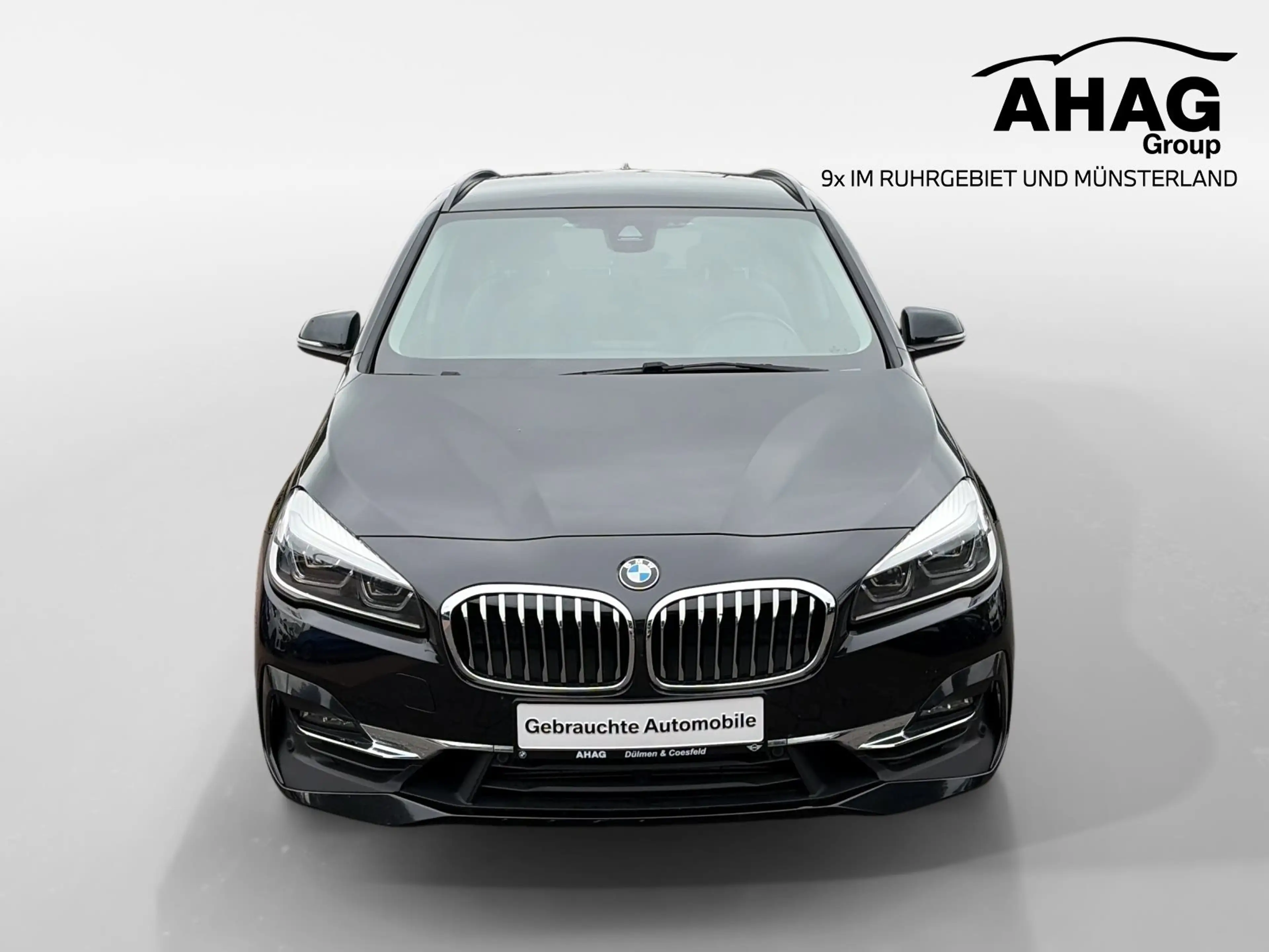 BMW 220 i Active Tourer Luxury Line — photo 2