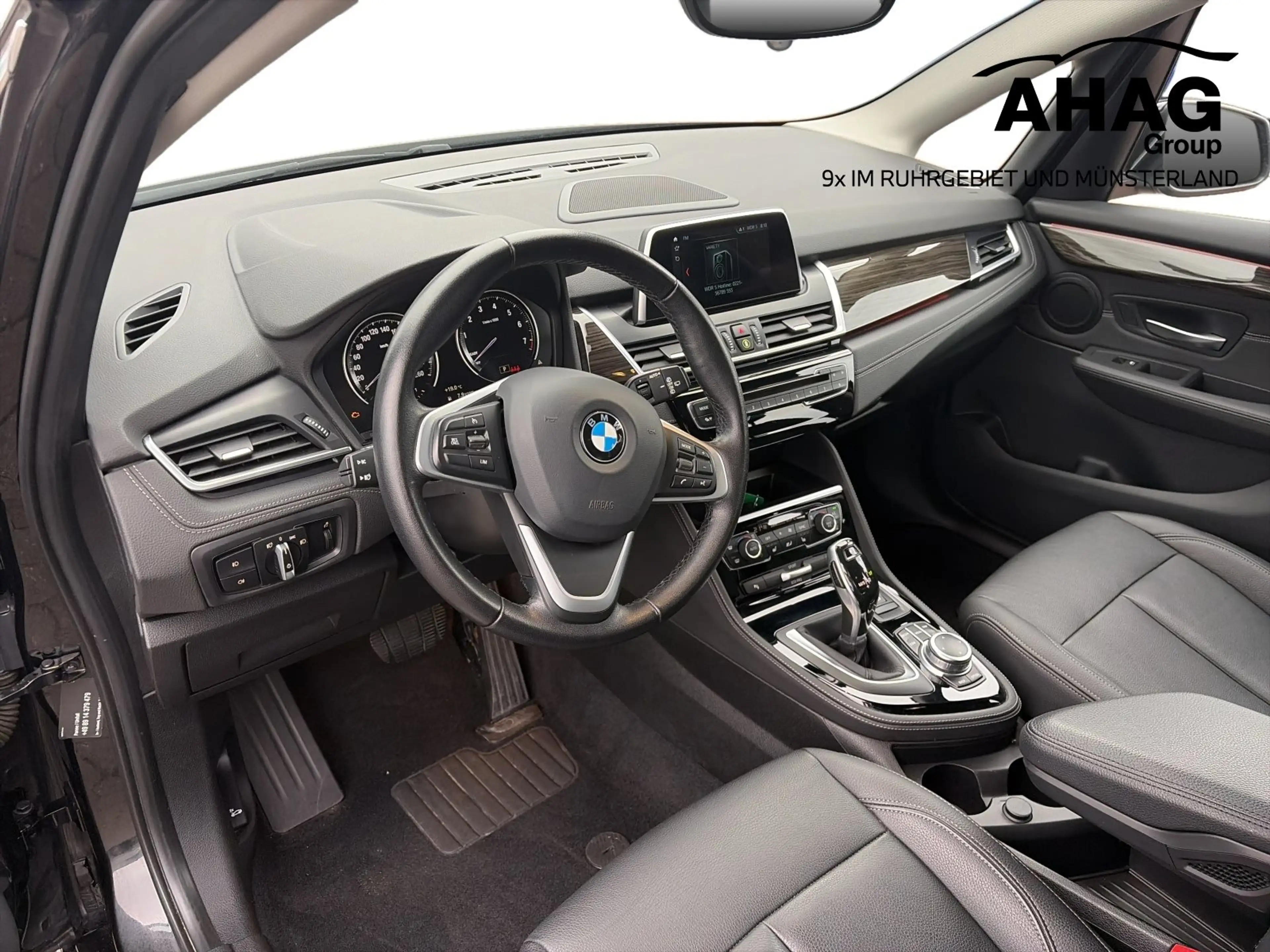 BMW 220 i Active Tourer Luxury Line — photo 8