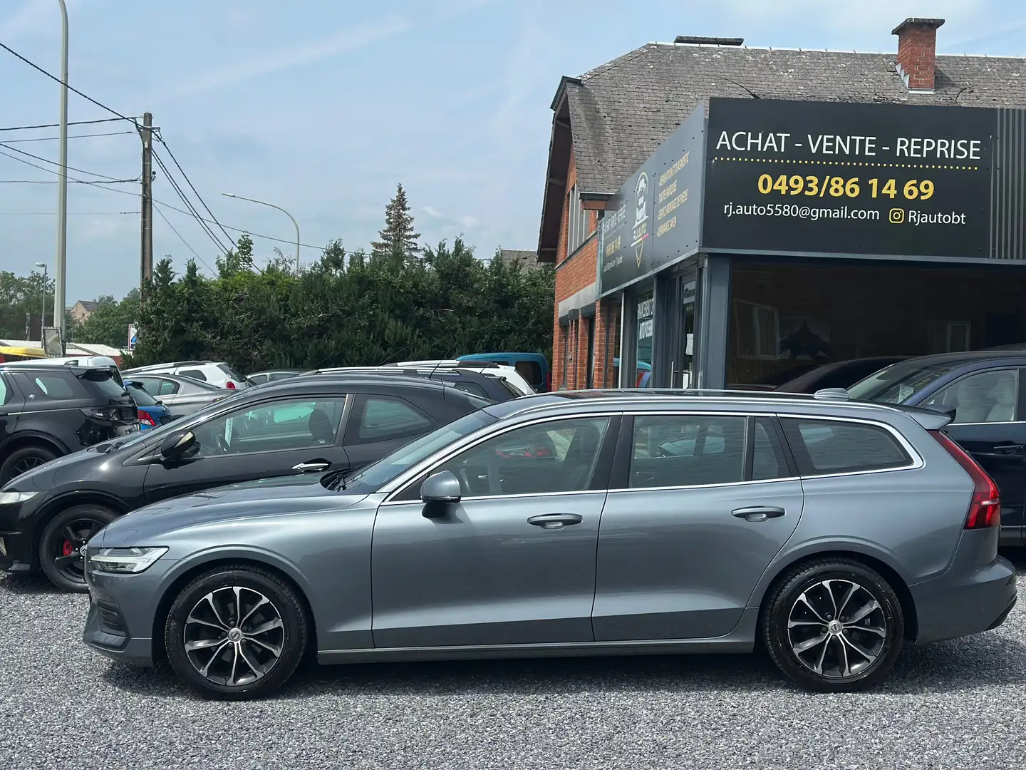Volvo V60 2.0 D3 Gris - 2