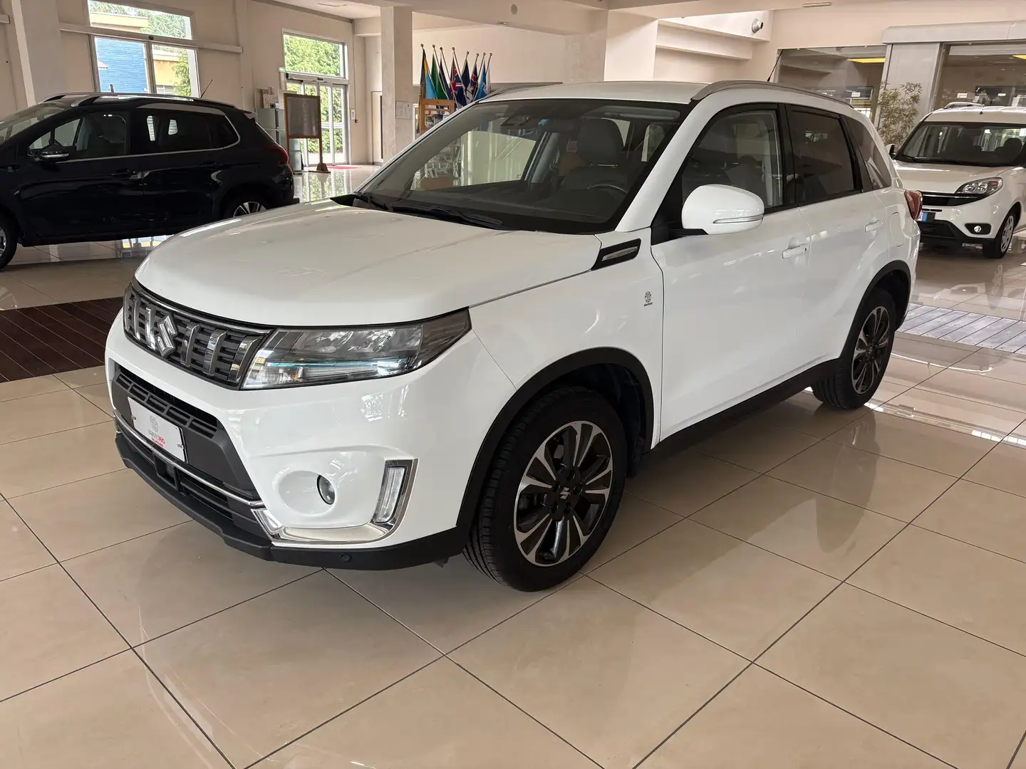 Suzuki Vitara Vitara II 2018 1.4h Easy Cool 4wd allgrip Blanc - 1