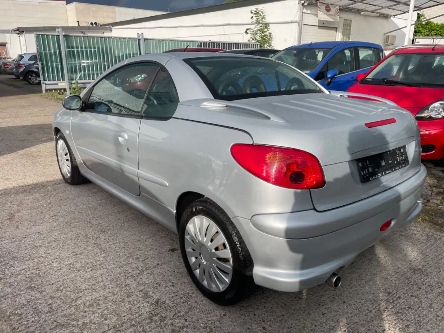 Peugeot 206 CC Platinum AUTOMATIK LEDER TÜV NEU !!! Gris - 2