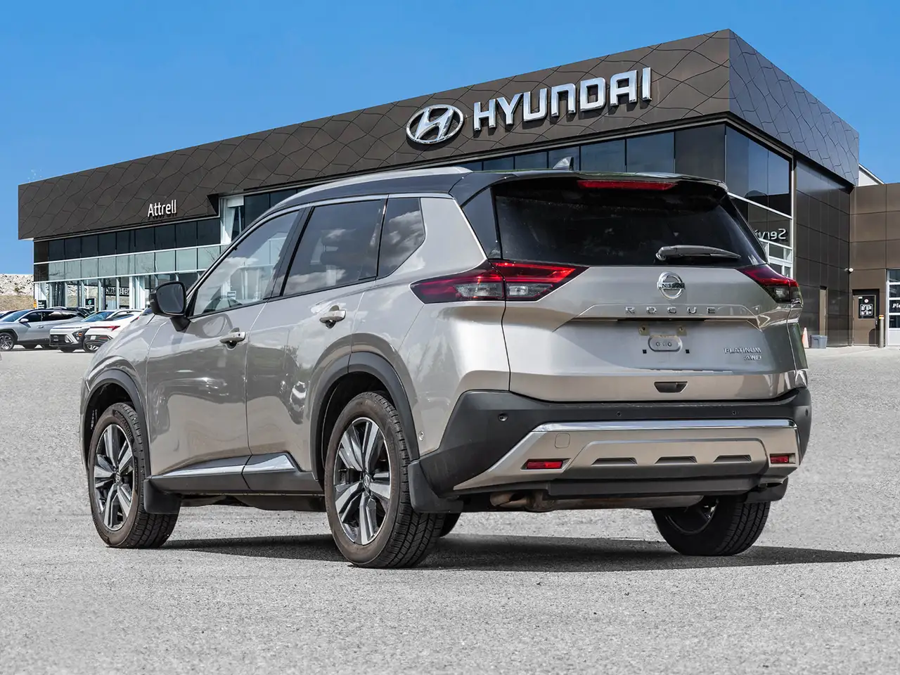Nissan Rogue снимка Nissan Rogue