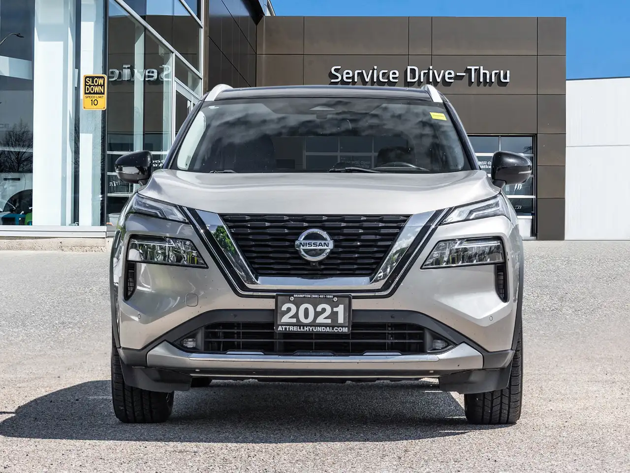 Nissan Rogue снимка Nissan Rogue