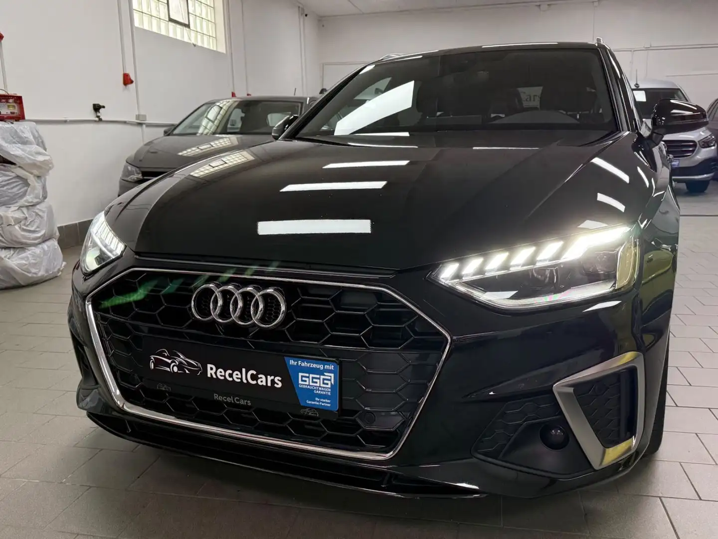 Audi A4 Avant 35 TFSI S line*LEDER*LED*VIRTUAL*DAB* Schwarz - 1