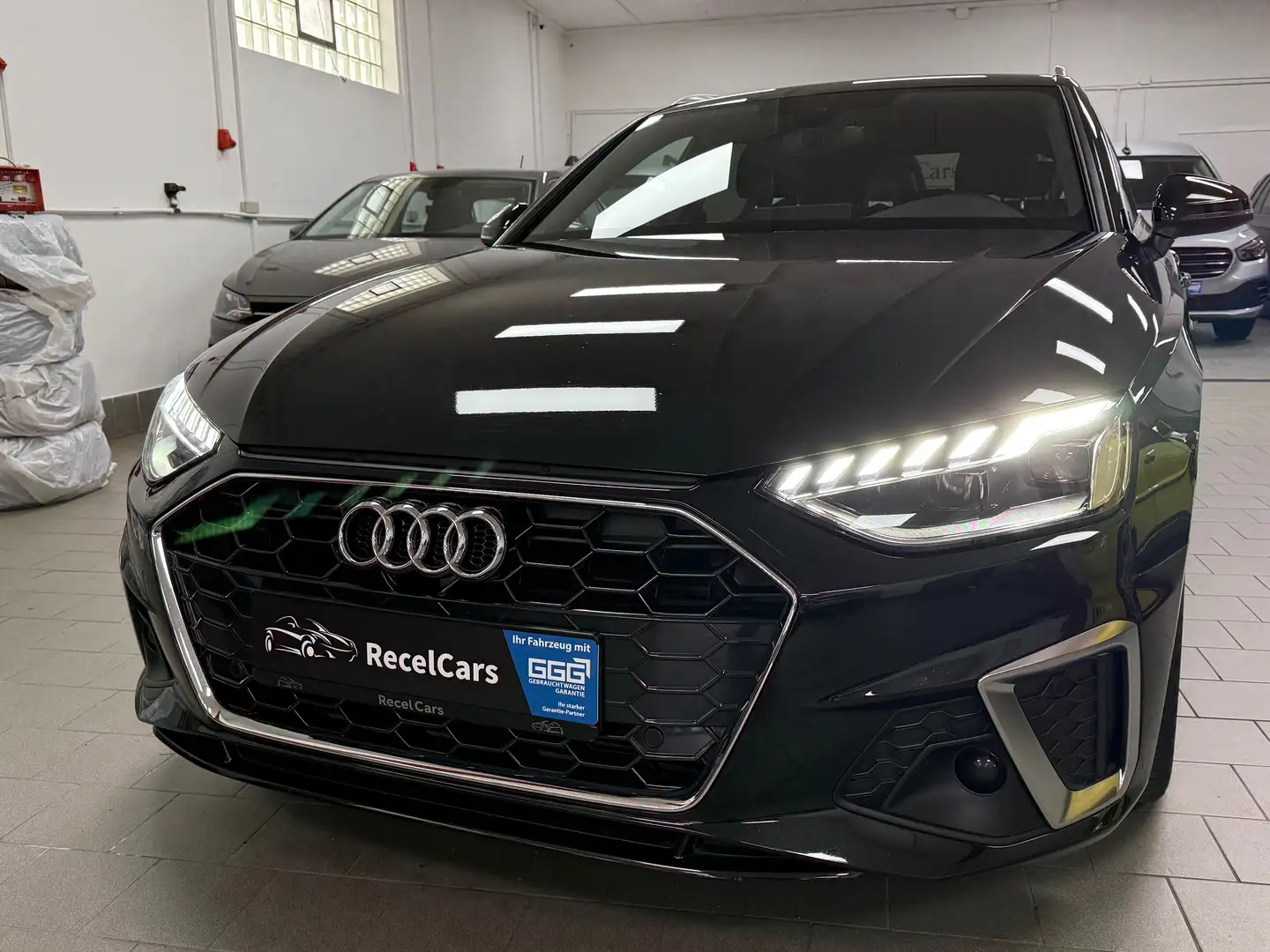 Audi A4 35 TFSI S line*LEDER*LED*VIRTUAL*DAB*1.HAND*S-TRON Schwarz - 1