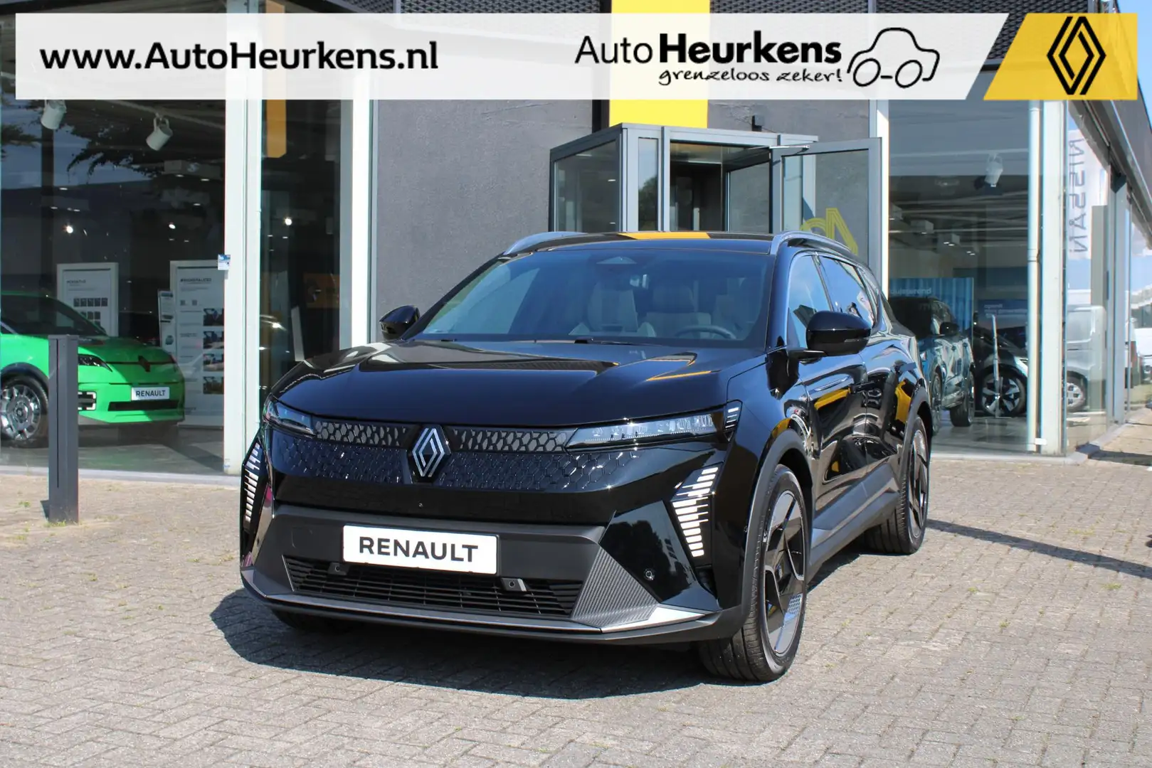 Renault Scenic E-Tech ICONIC 220pk EV87 long range | €.3275,- VOO Zwart - 1