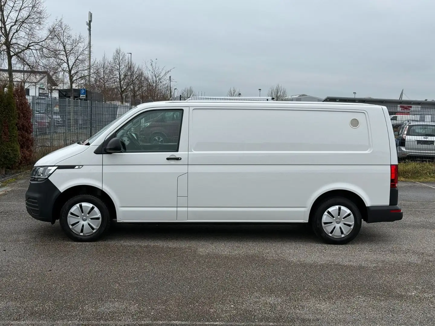 Volkswagen T6.1 Kasten Lang*KAMERA*DAB*STDHZ*3 SITZE* Blanc - 2