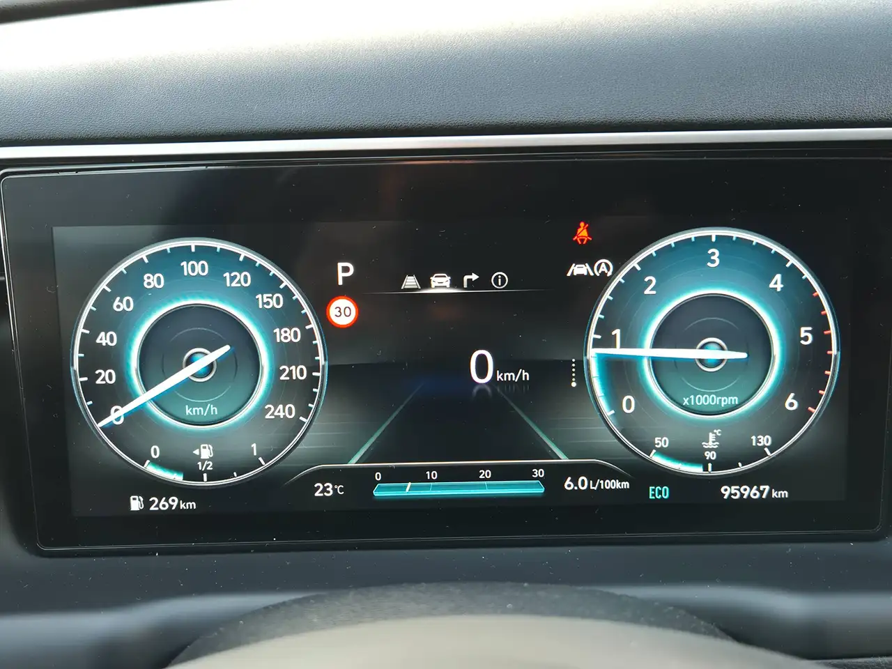 Hyundai TUCSON 1.6 crdi 48V Exellence 2wd dct – foto 13