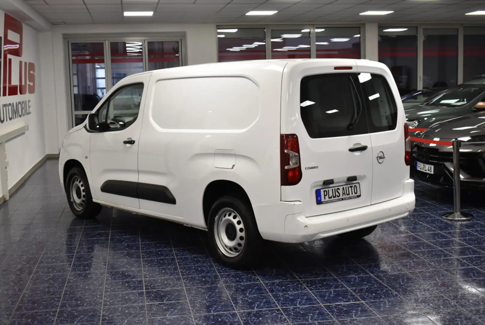 Opel Combo Edit 3-Sitze L2 Lang erhöh. Nutzlast Grip Blanc - 2