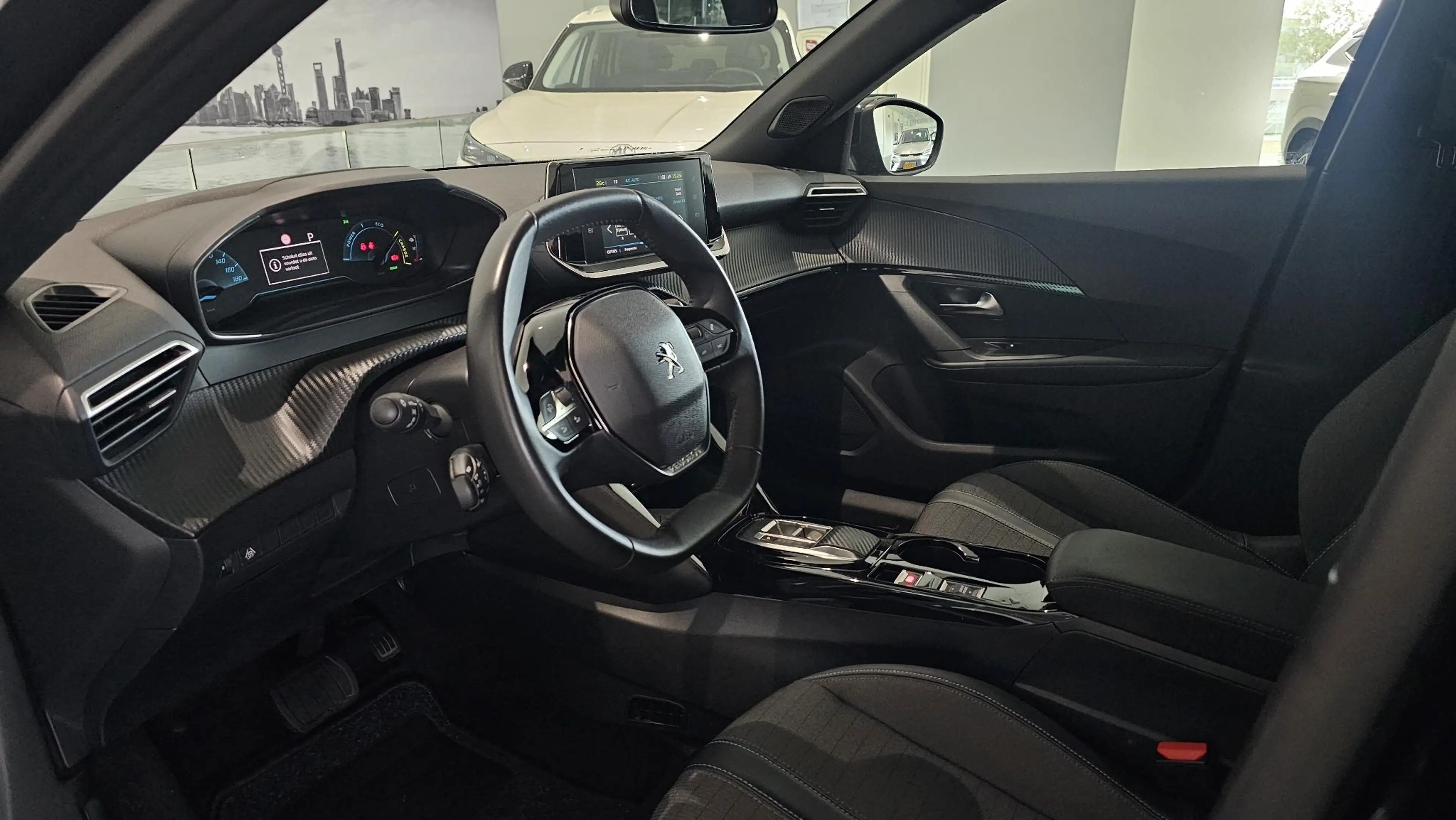 Peugeot e-2008 e-2008 Allure — photo 10