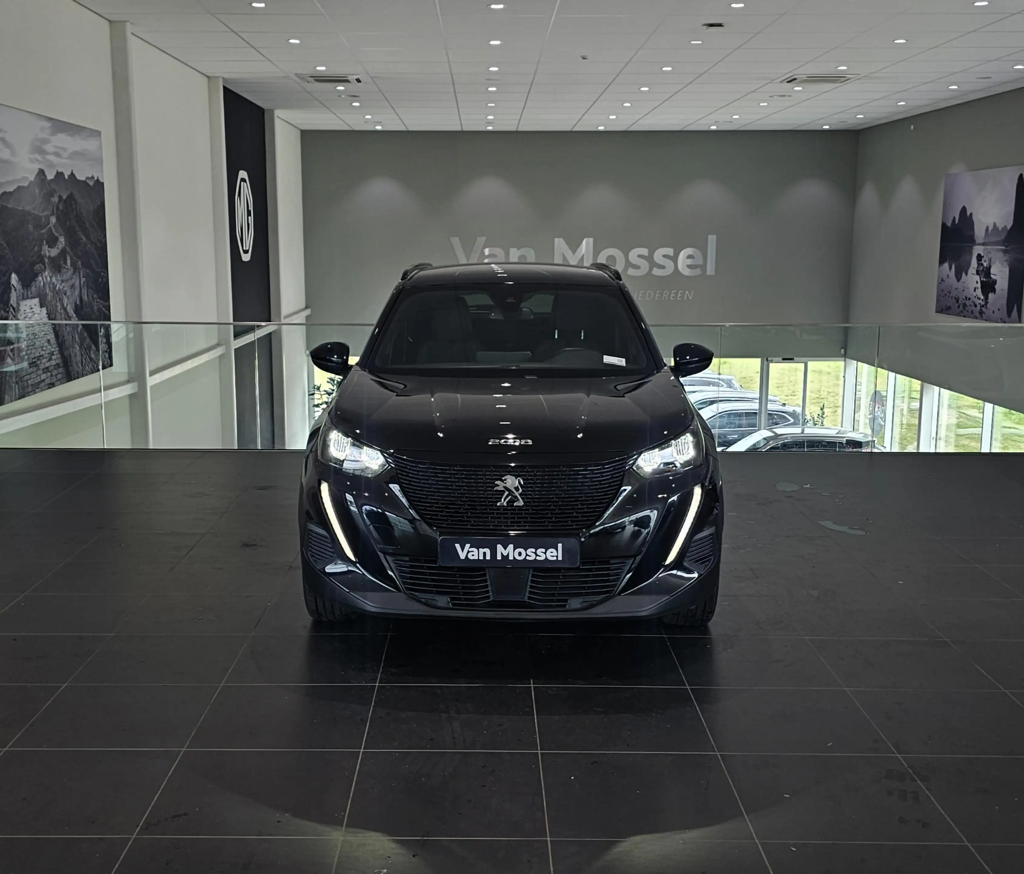 Peugeot e-2008 e-2008 Allure — photo 3