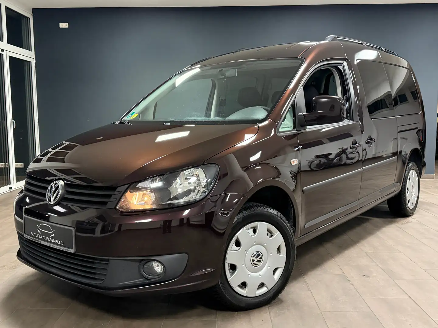 Volkswagen Caddy Maxi 2.0 TDI Trendline / 7-SITZER / SHZ / KLIMAUTO Violett - 1