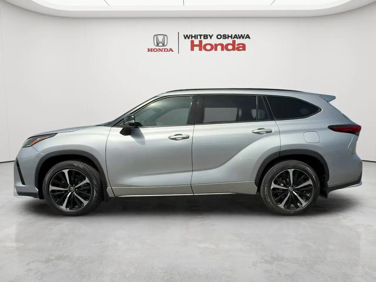 Toyota Highlander снимка Toyota Highlander
