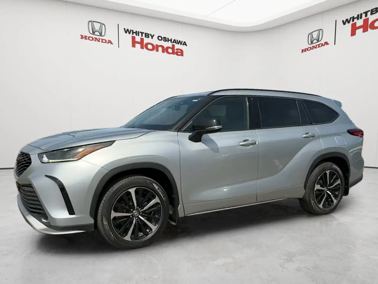Toyota Highlander снимка Toyota Highlander