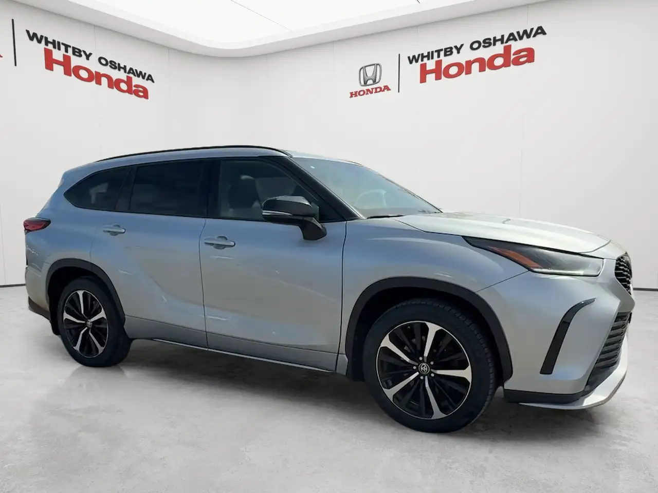 Toyota Highlander снимка Toyota Highlander