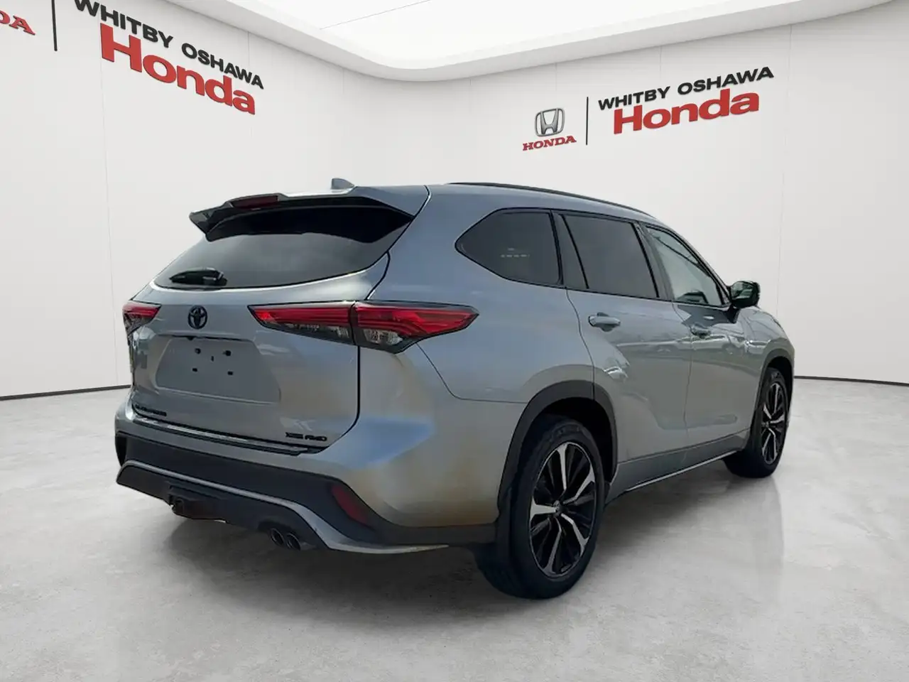 Toyota Highlander снимка Toyota Highlander