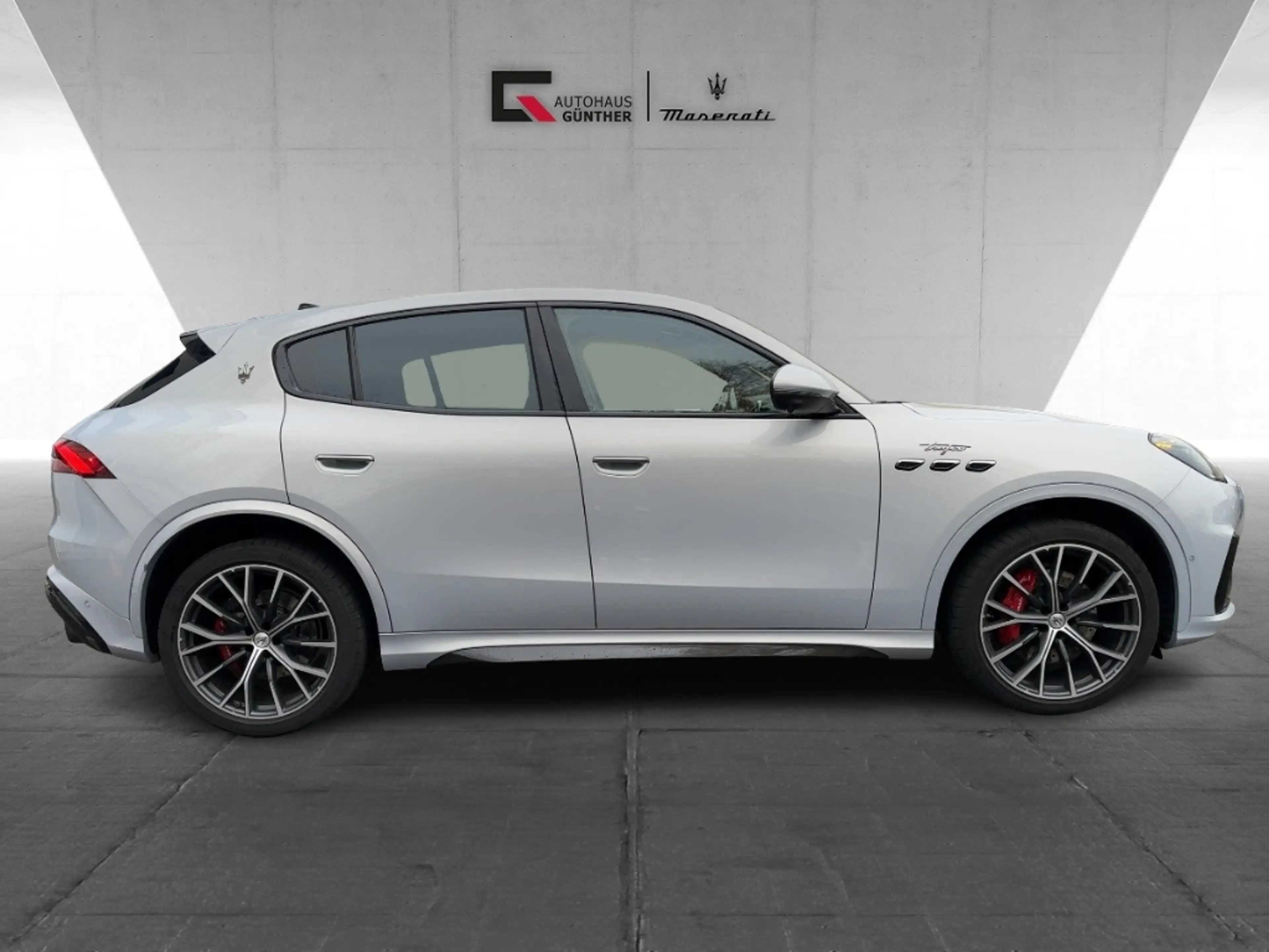 Maserati Grecale Trofeo 3.0 V6 530HP - Pano-Carbon-360 — photo 5
