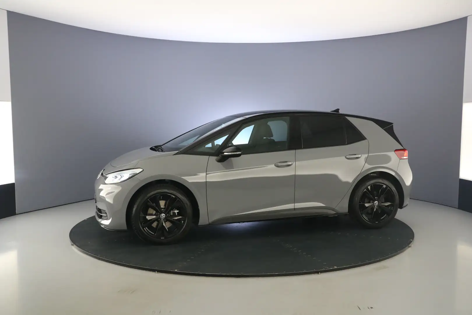 Volkswagen ID.3 Elektromotor 52 kWh 170pk Limited Edition Grijs - 2