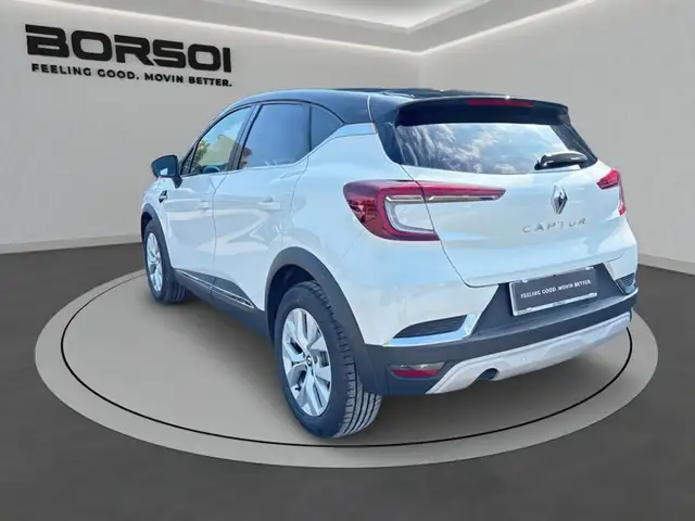 Renault Captur view 3