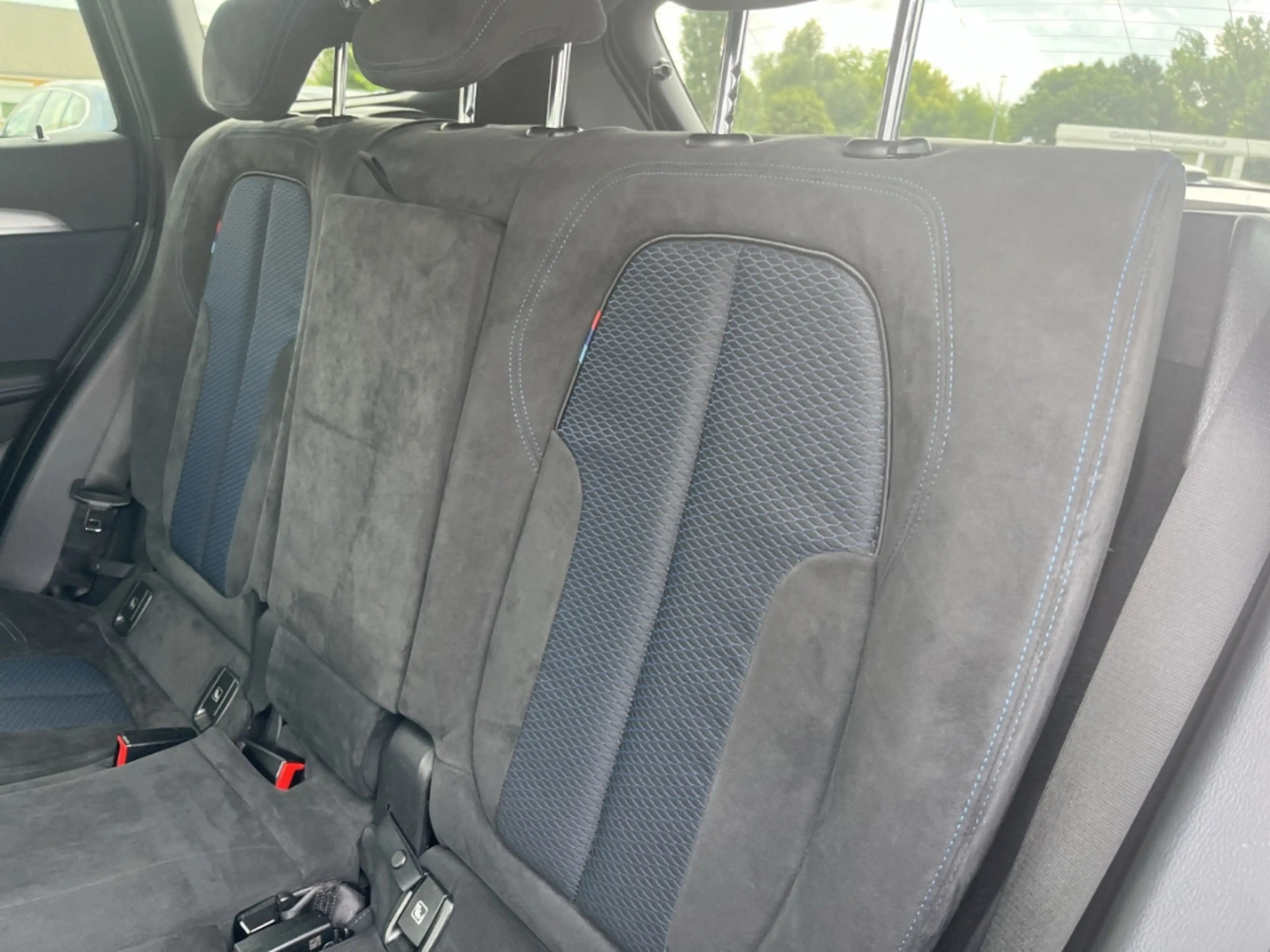 BMW X1 sDrive 18d M Sport/HUD/HarmanKardon/LED/GRA — photo 8